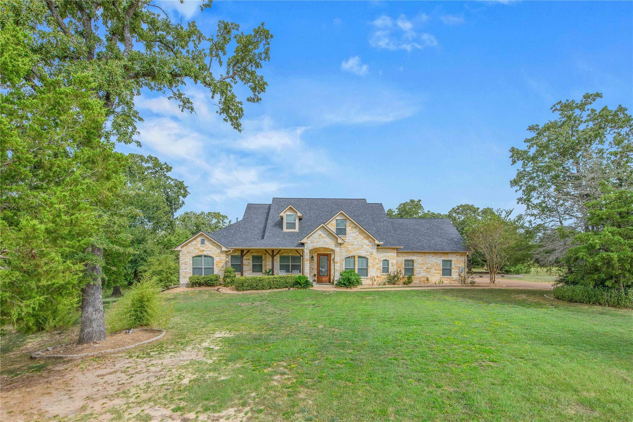 4848 Stony BRK, College Station, TX 77845
