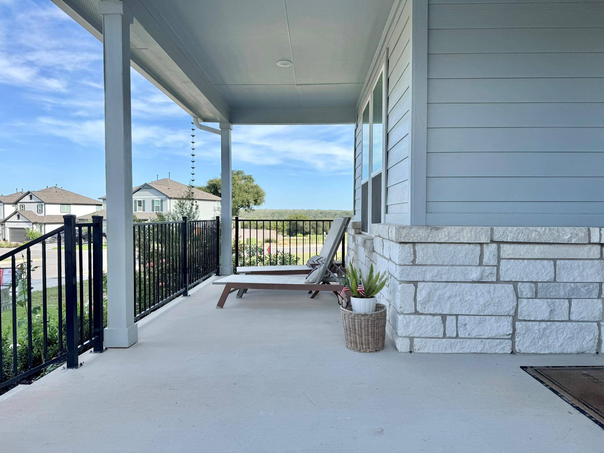 1202 Sage Thrasher CIR, Dripping Springs, TX 78620