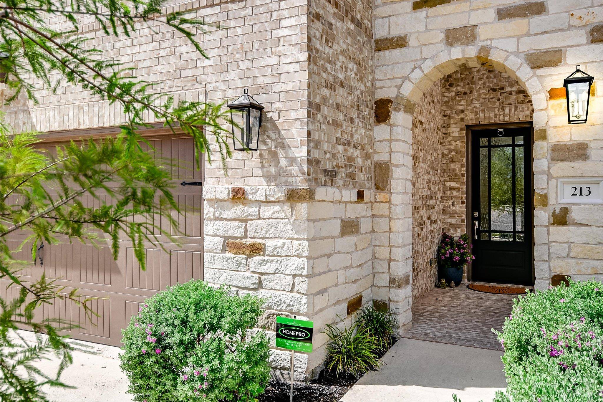 213 Kingsland ST, Georgetown, TX 78633