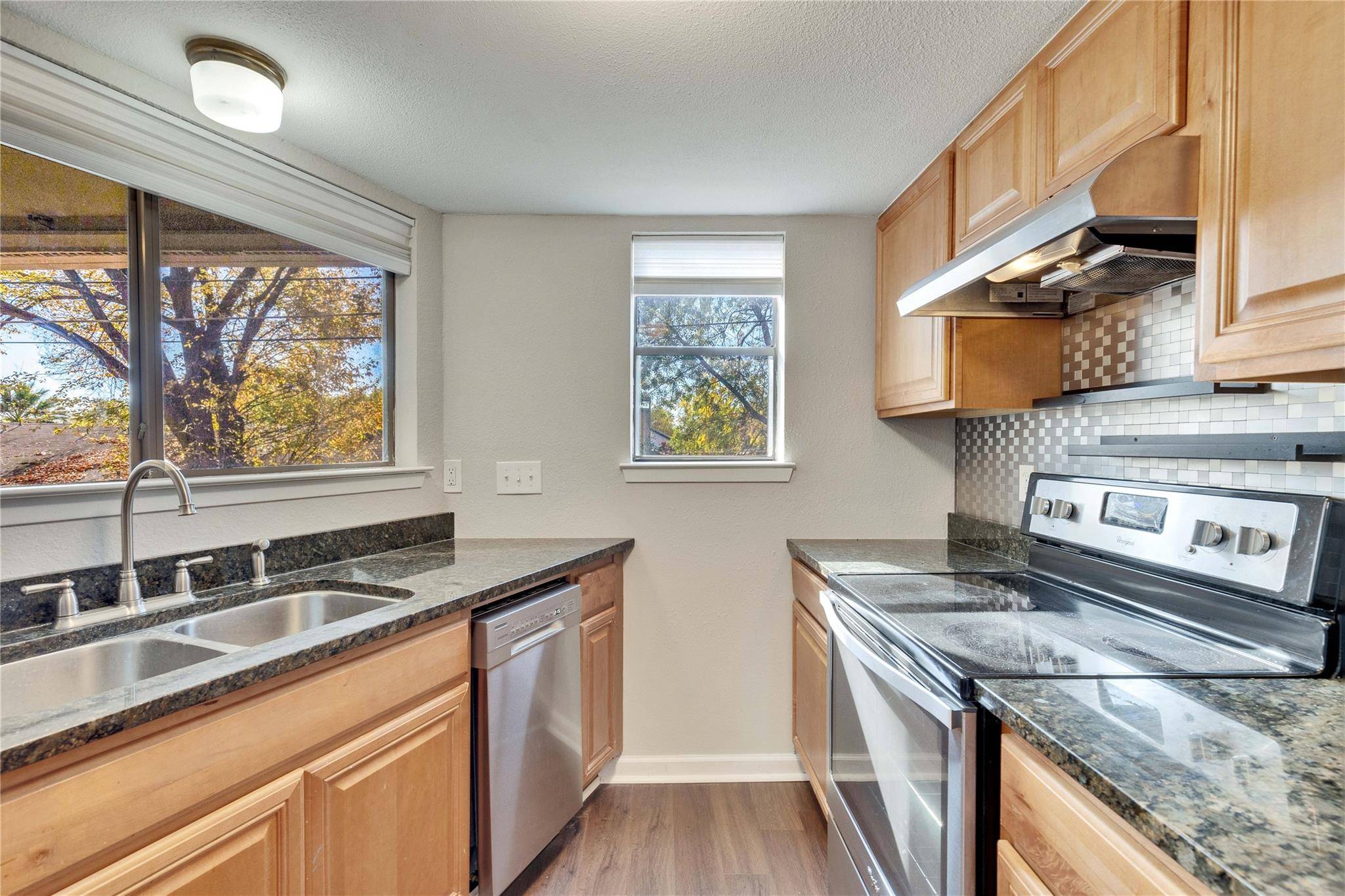 2500 Burleson RD #703, Austin, TX 78741