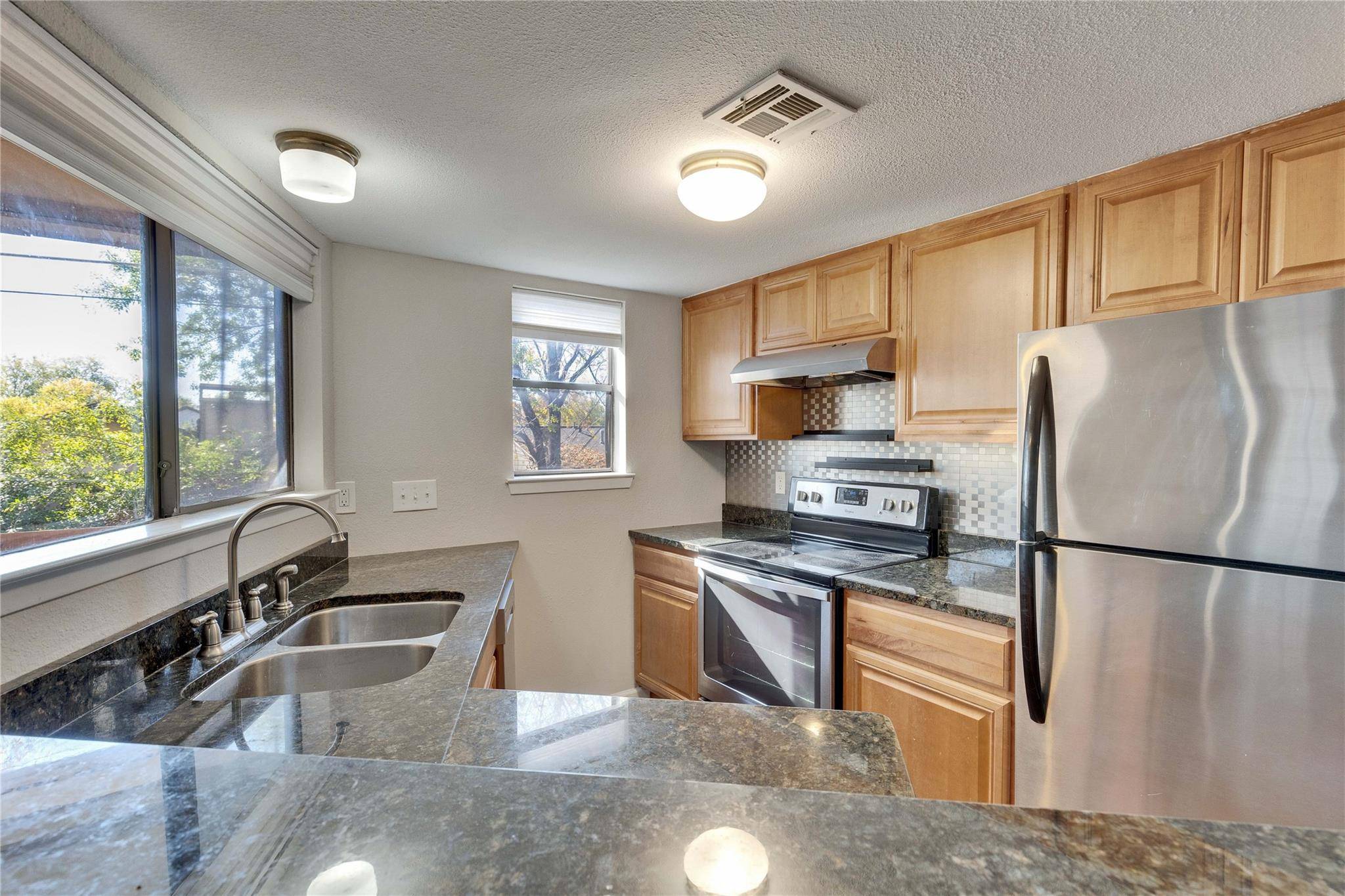 2500 Burleson RD #703, Austin, TX 78741