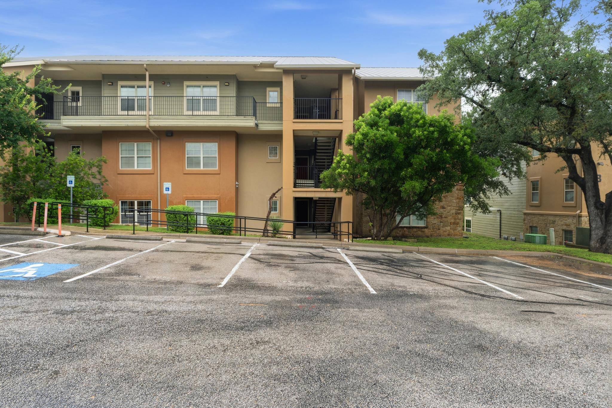 6810 Deatonhill DR #4202, Austin, TX 78745