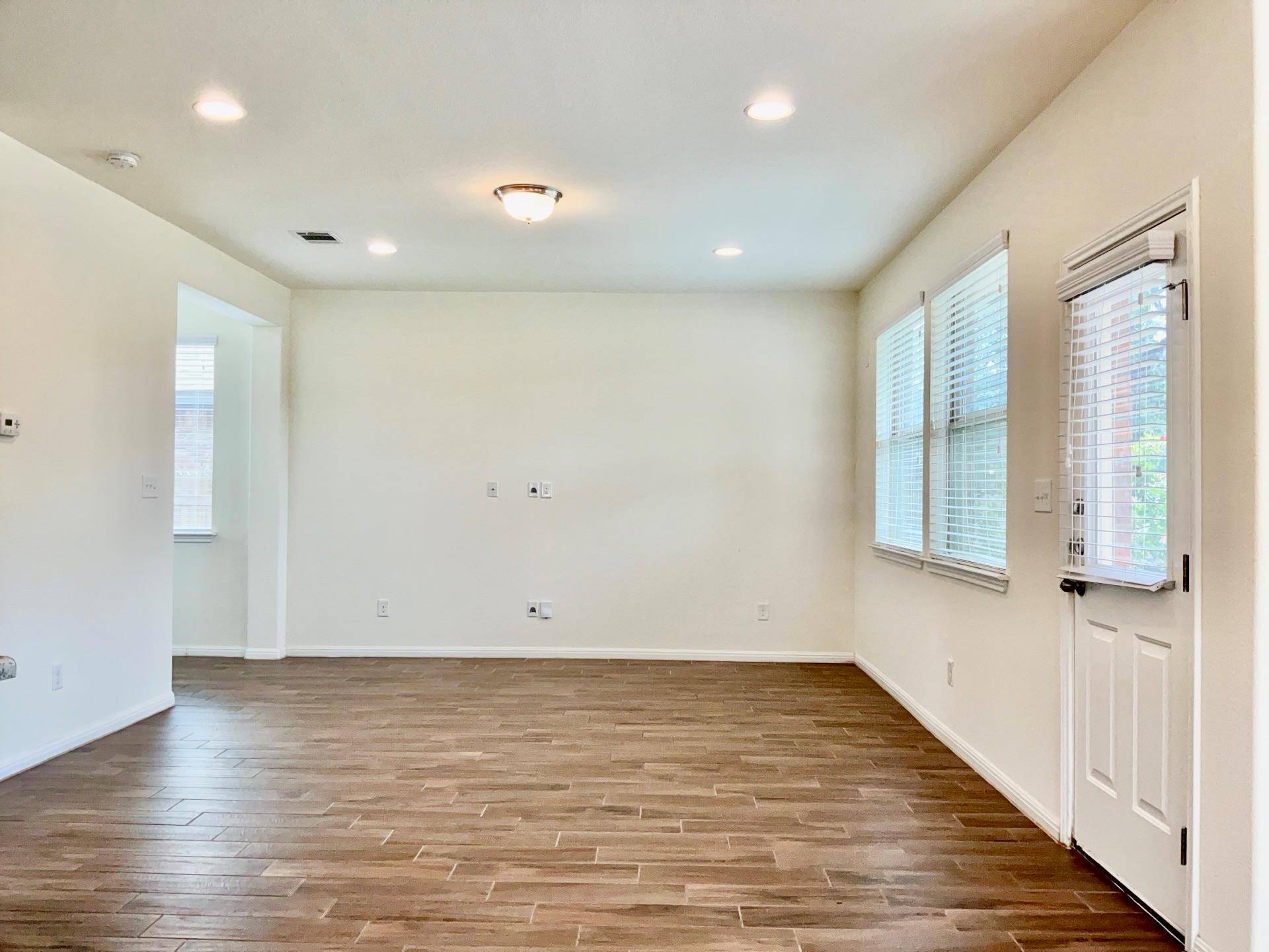 417 Cinnamon Teal LN, Leander, TX 78641