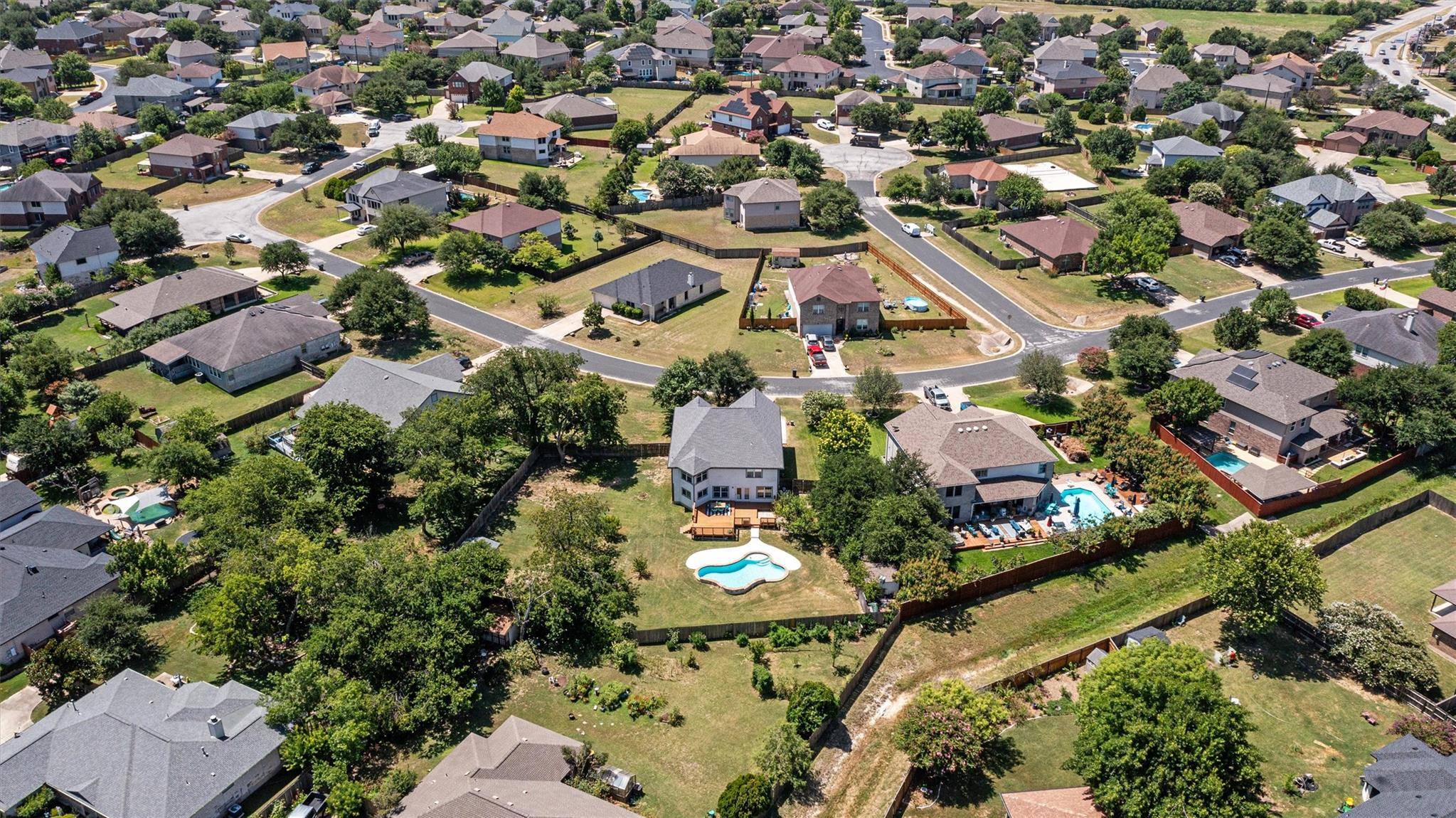 305 Santolina LN, Round Rock, TX 78664