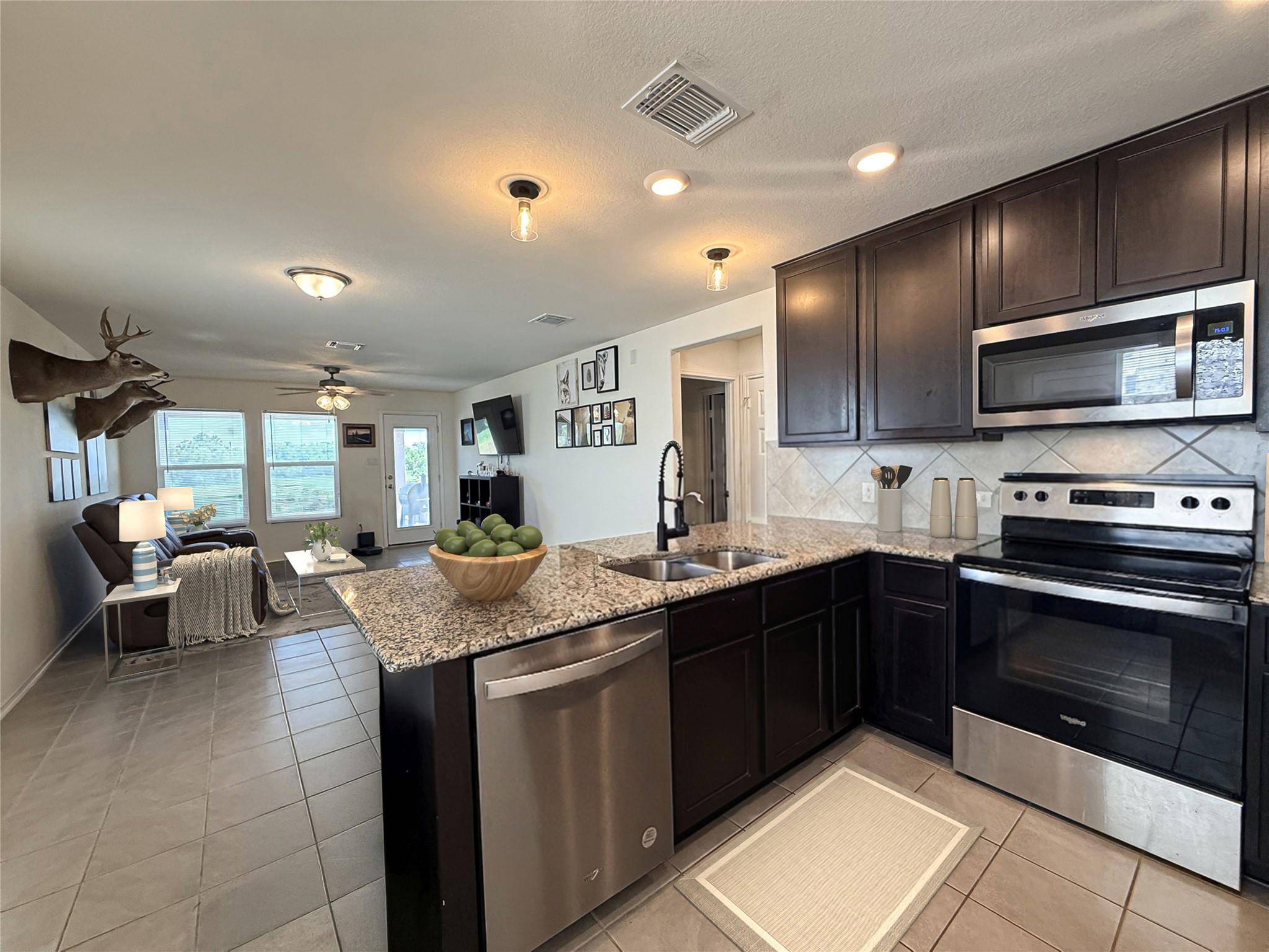 320 Katie Elder DR, Jarrell, TX 76537