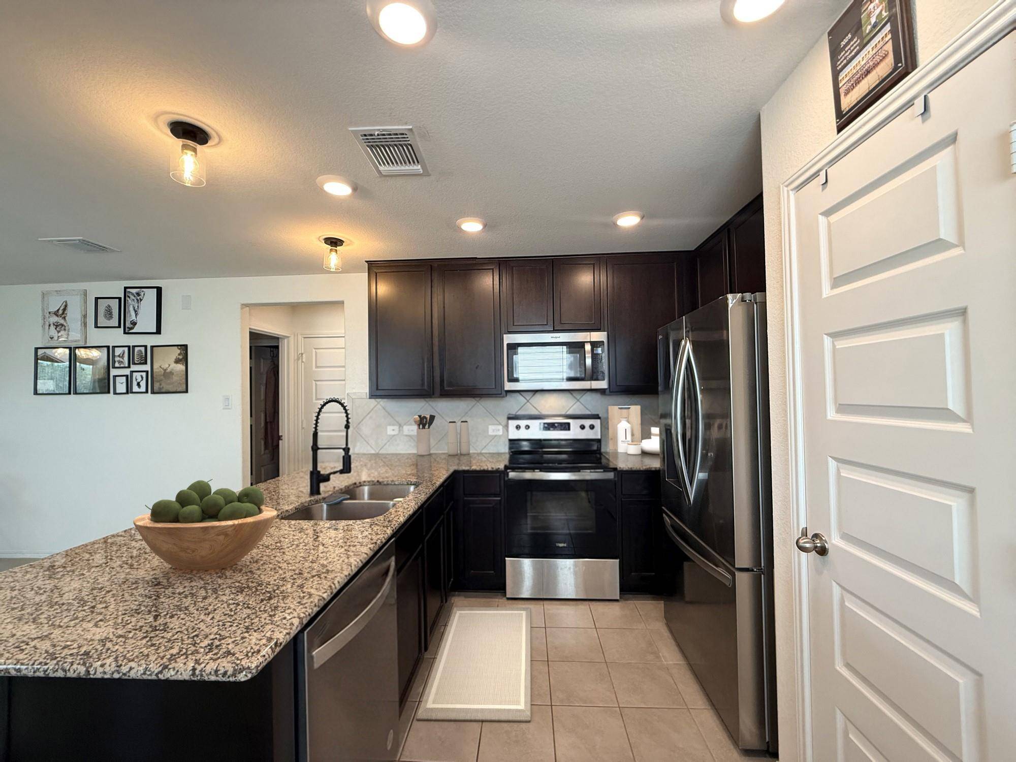 320 Katie Elder DR, Jarrell, TX 76537