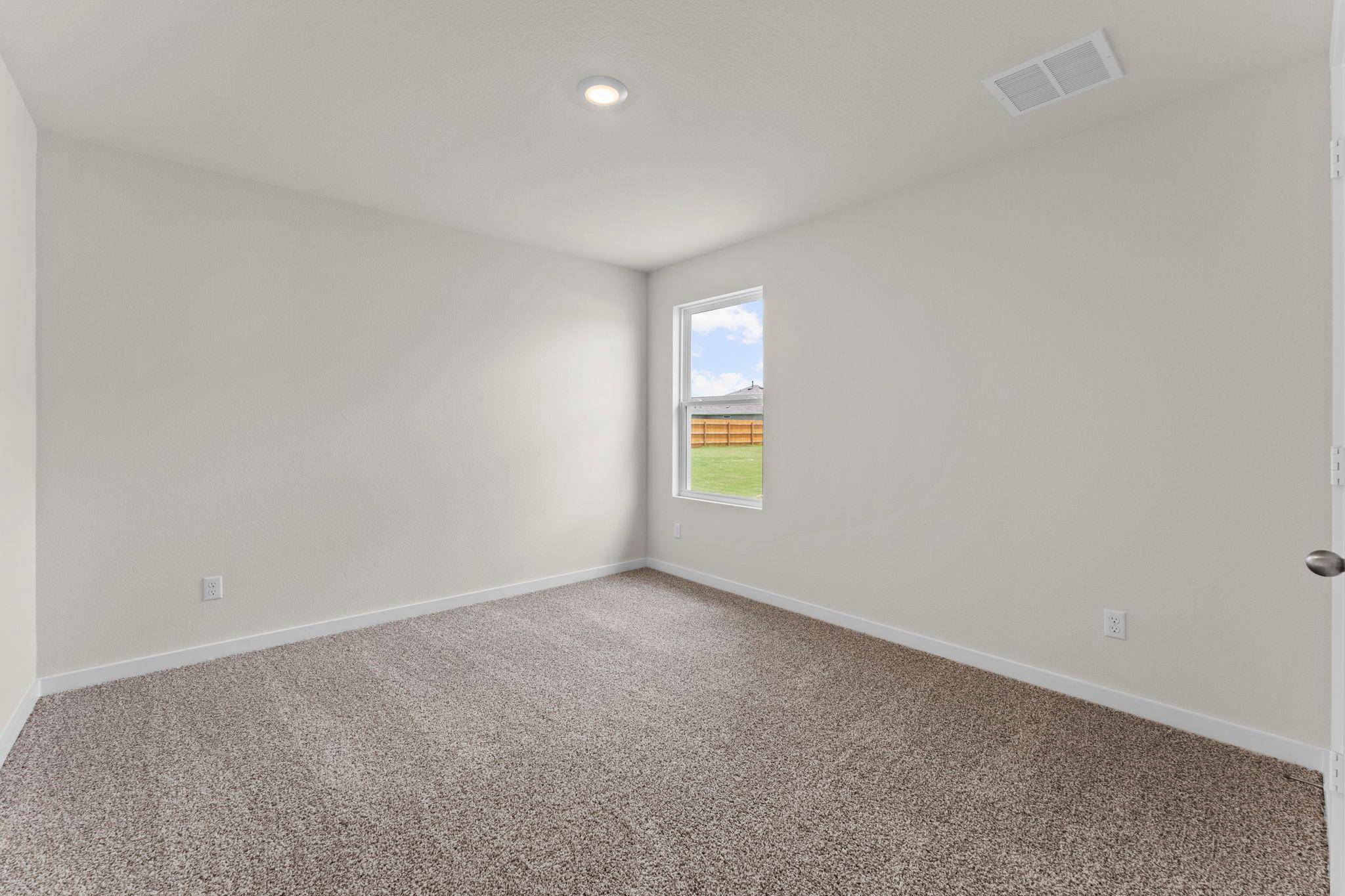 426 Kolbo Crossing CV, Lockhart, TX 78644