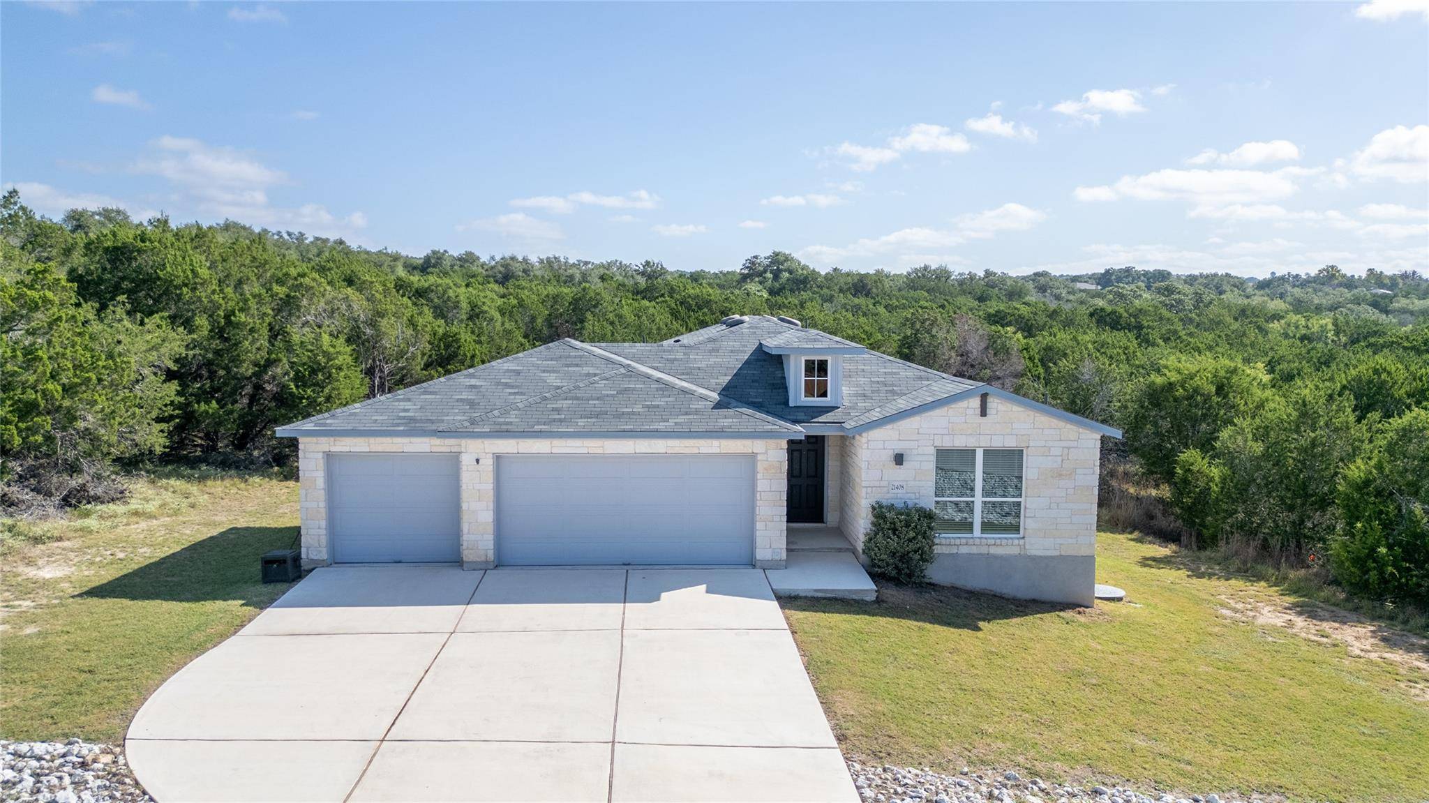 21408 Highland Lake DR, Lago Vista, TX 78645