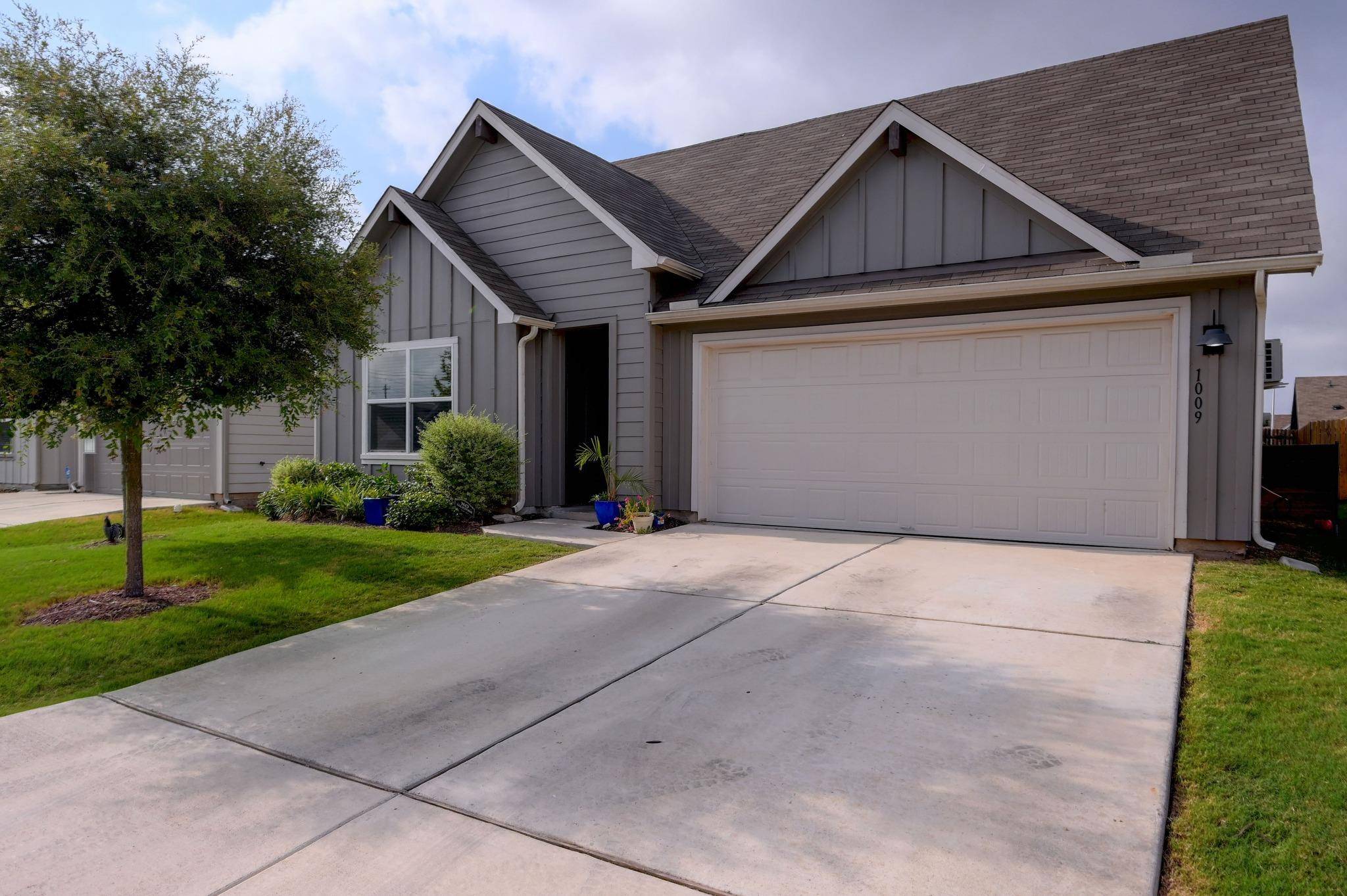 1009 Marvin WAY, Seguin, TX 78155