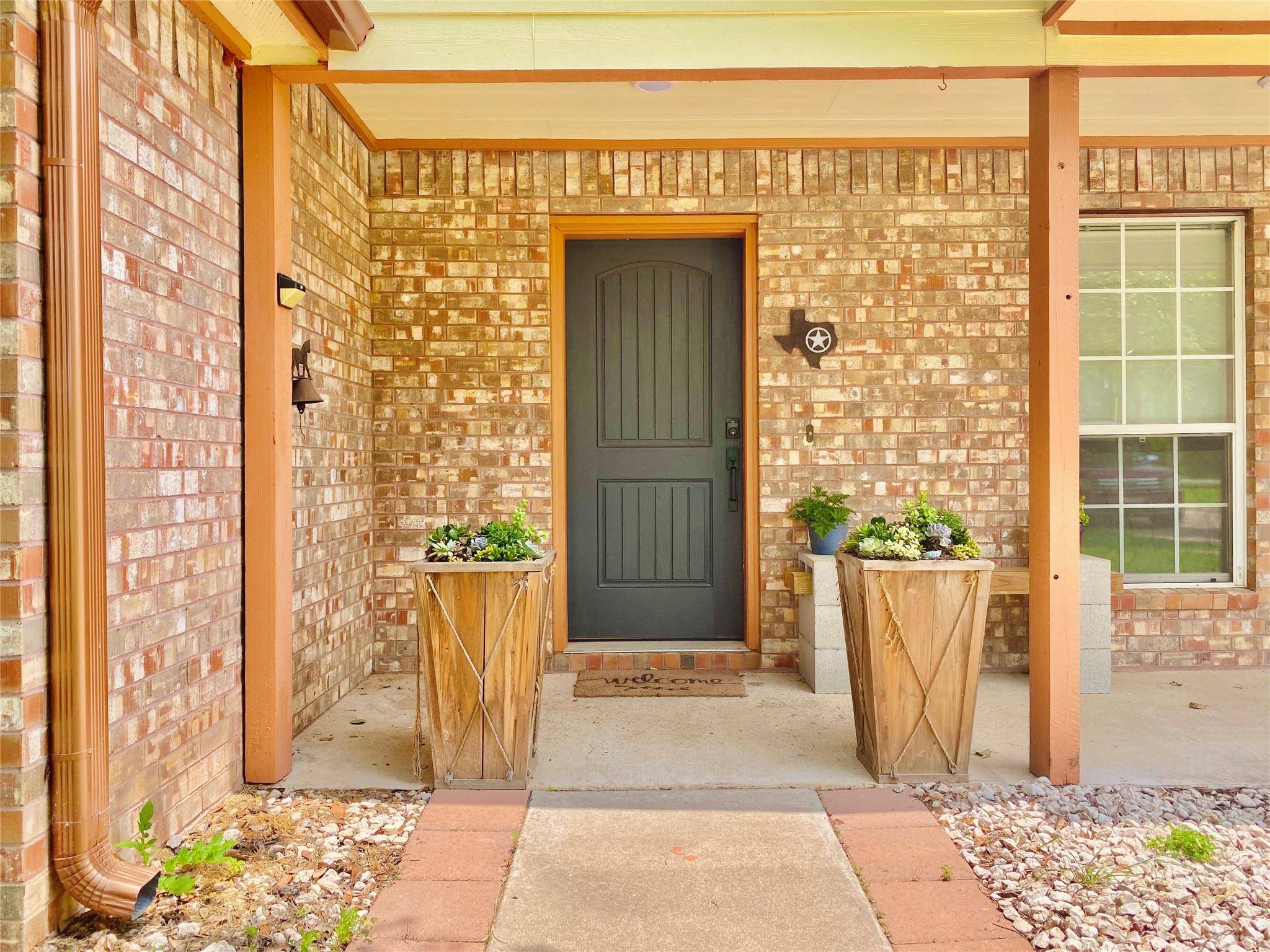 349 Ponderosa RD, Bastrop, TX 78602