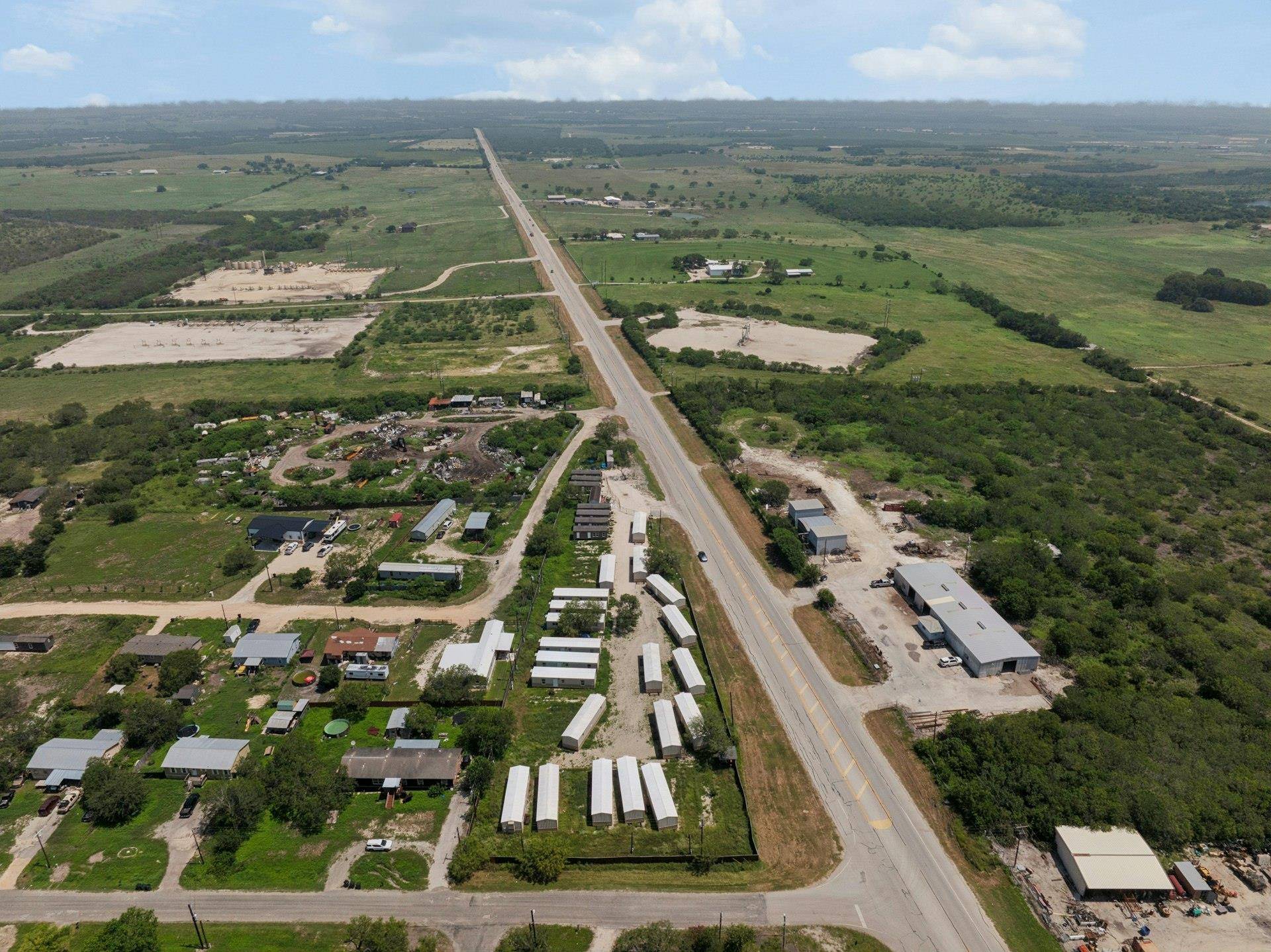 1691 Loop 17, Karnes City, TX 78118