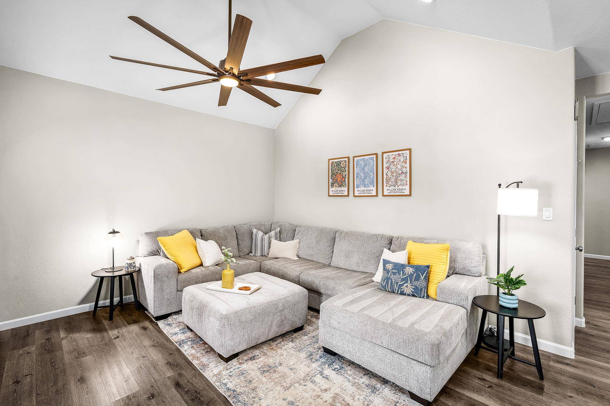 224 Spruce Ave, Luling, TX 78648