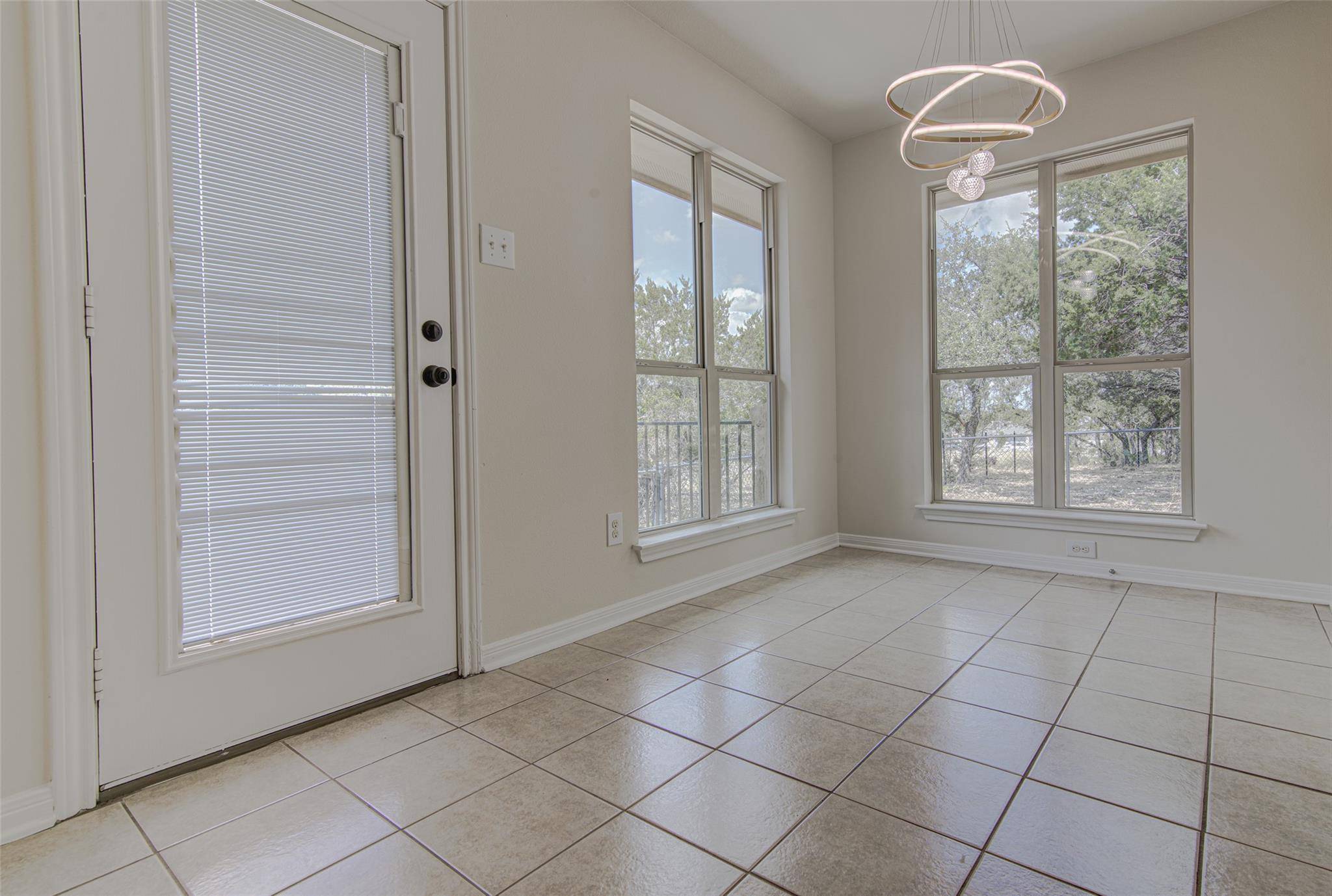 21607 Santa Carlo Ave, Lago Vista, TX 78645