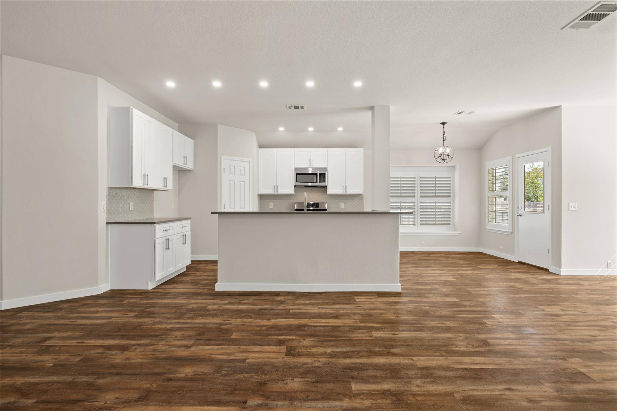 2208 John Tee DR, Cedar Park, TX 78613