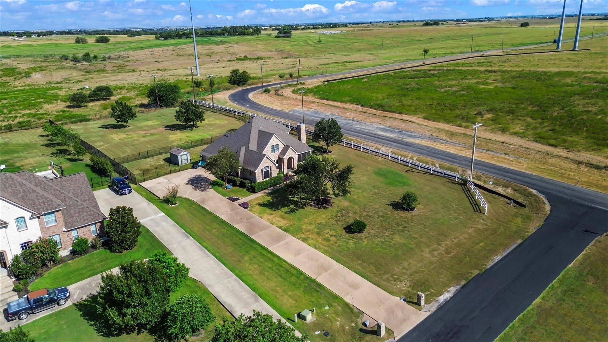 100 Apache PASS, Hutto, TX 78634