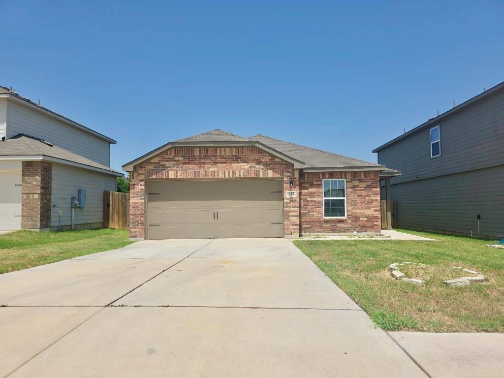317 Riverdale DR, Jarrell, TX 76537
