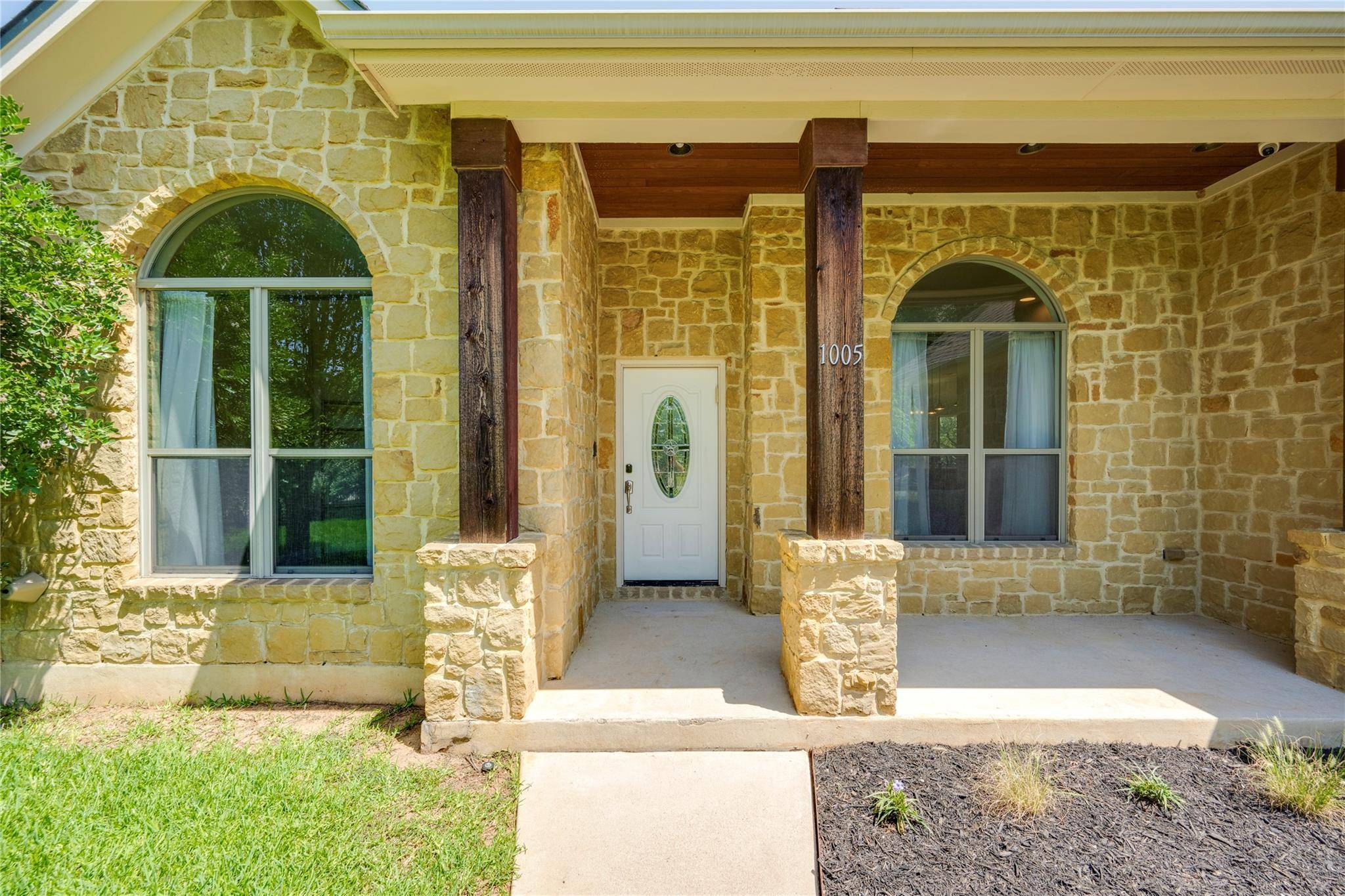 1005 Cedar Park DR, Cedar Park, TX 78613