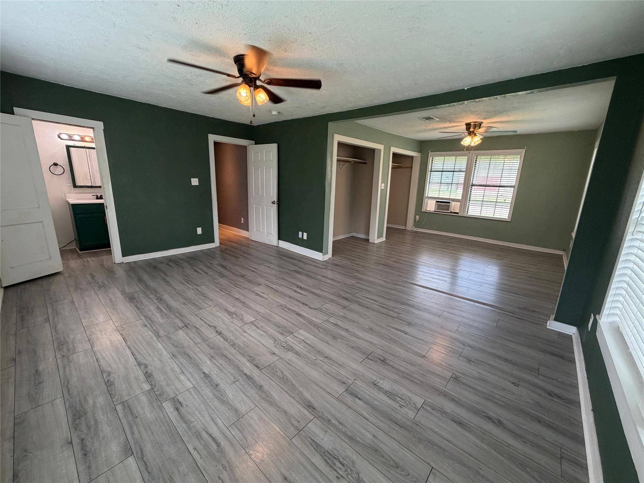 1401 E 29th ST, Bryan, TX 77802