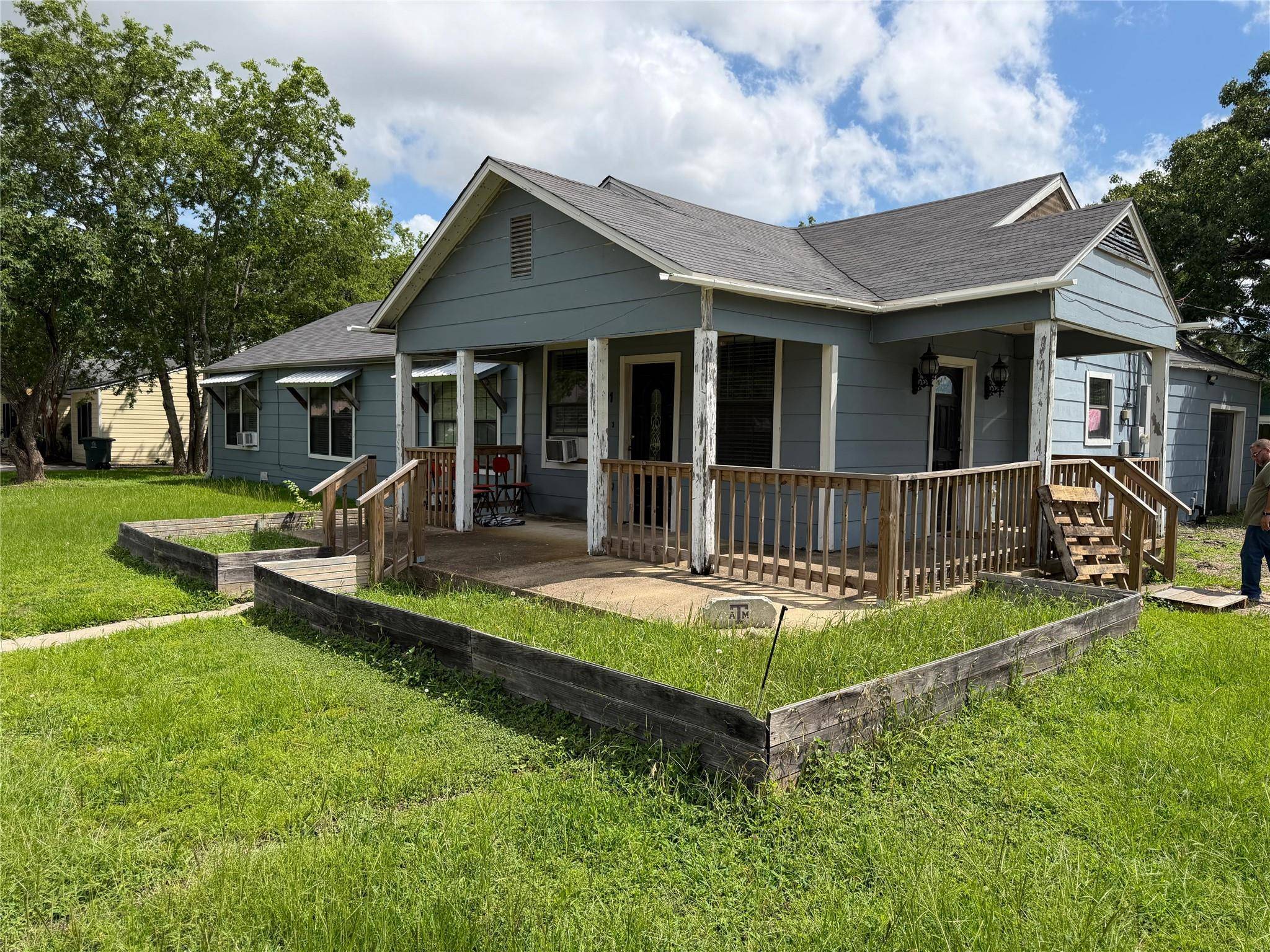 1401 E 29th ST, Bryan, TX 77802