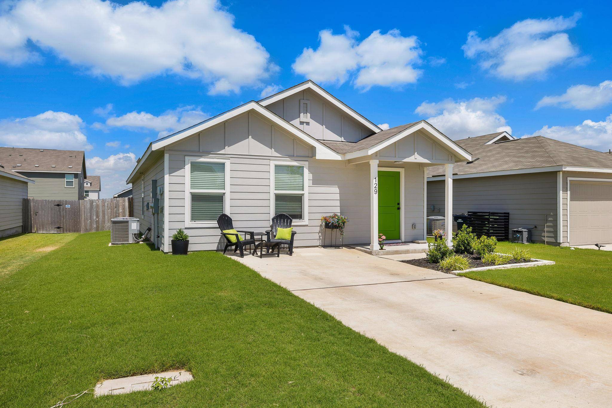 129 Jack Browning DR, Jarrell, TX 76537