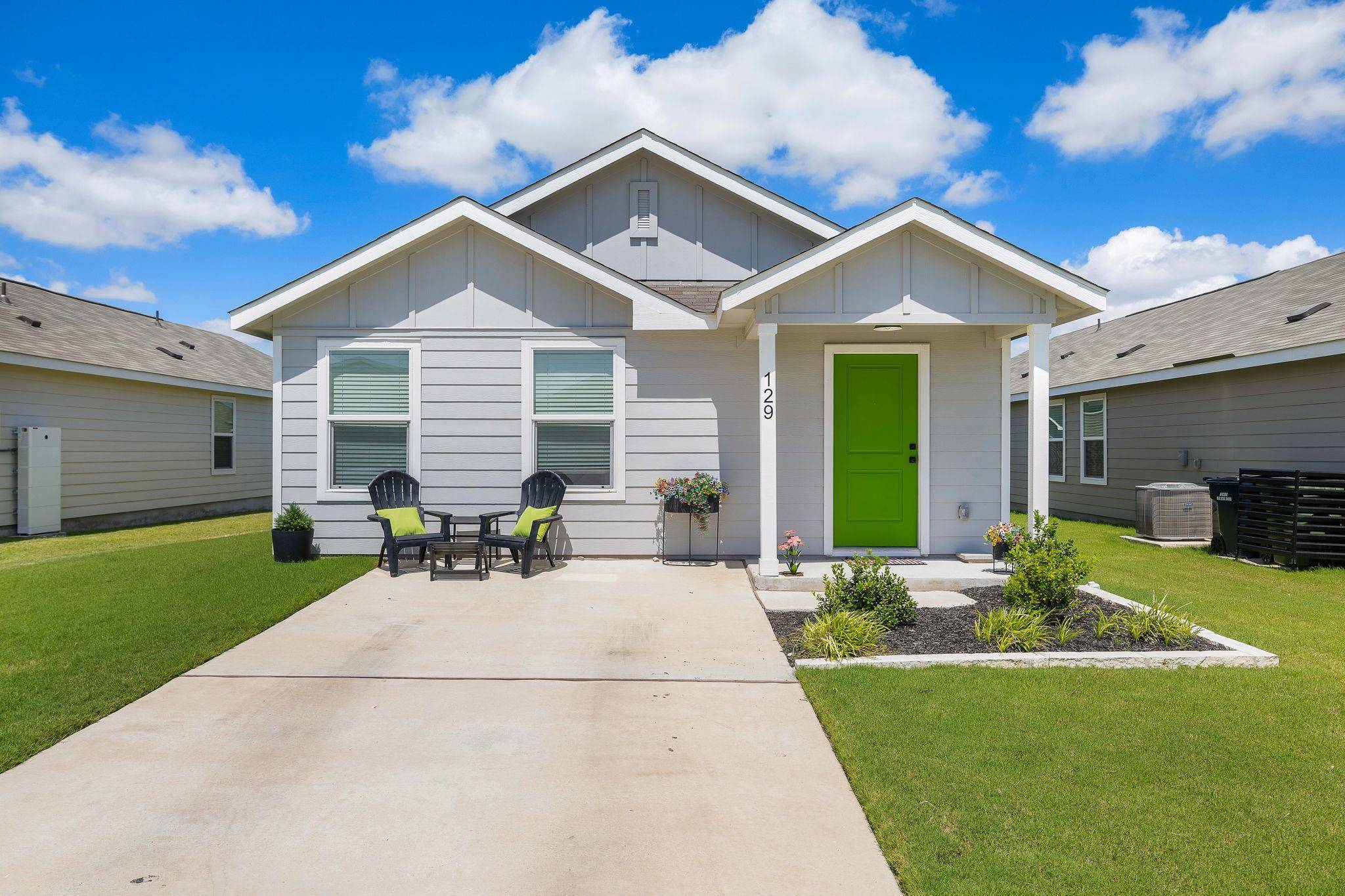 129 Jack Browning DR, Jarrell, TX 76537