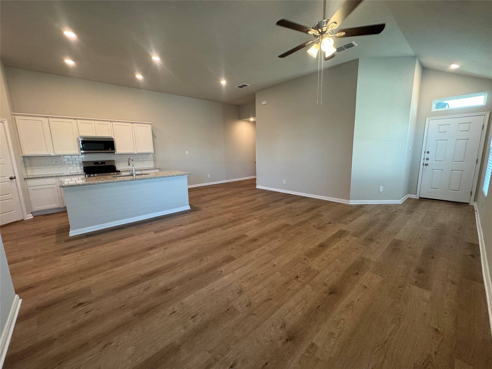 830 Staglin ST #B, Buda, TX 78610