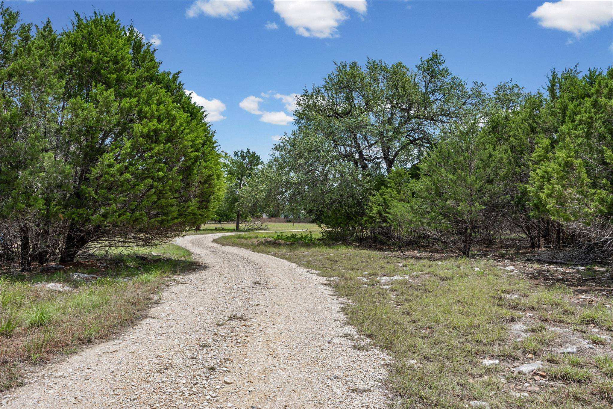 6843 S Lakewood DR, Georgetown, TX 78633