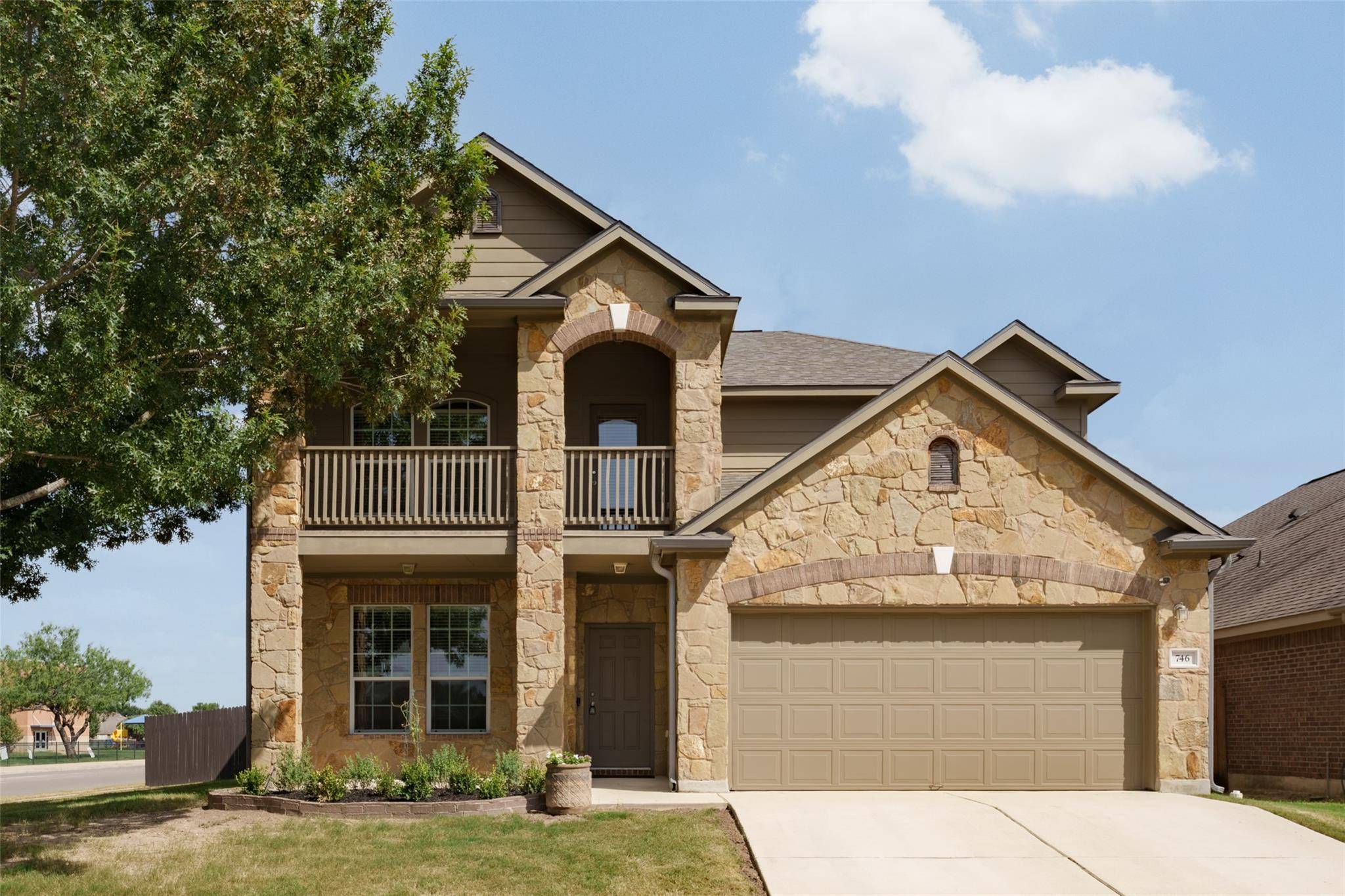 746 Easton DR, San Marcos, TX 78666