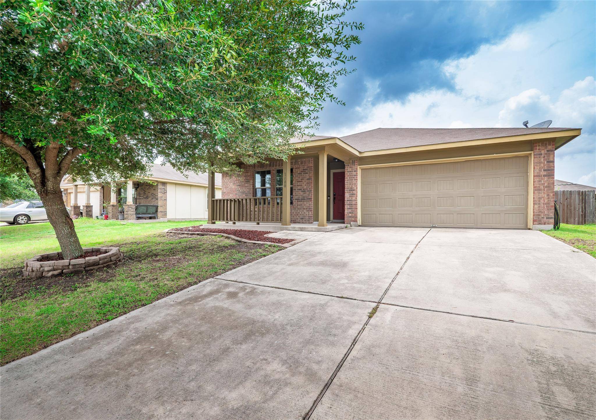 1480 Twin CV, Kyle, TX 78640