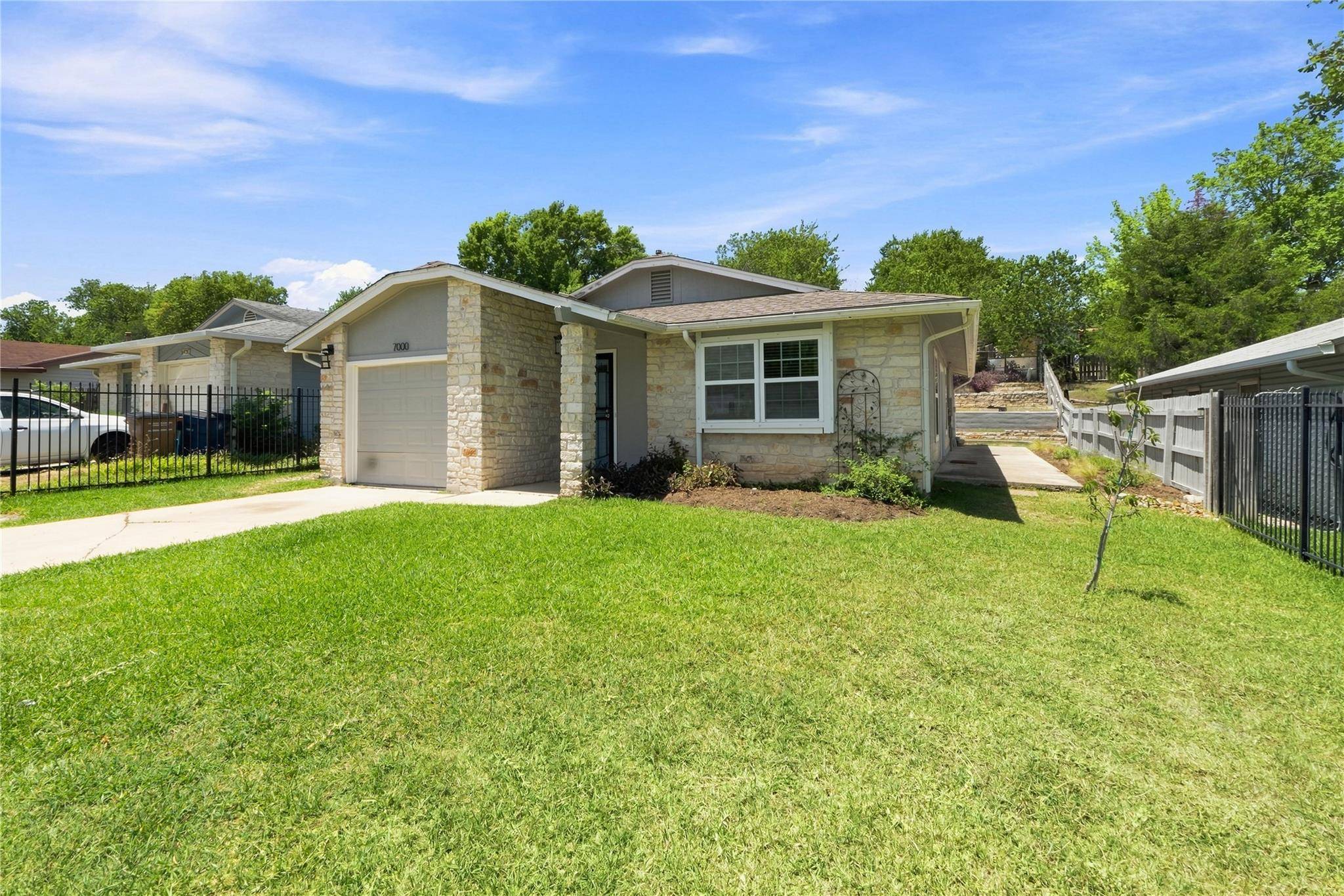 7000 Shannon DR, Austin, TX 78724