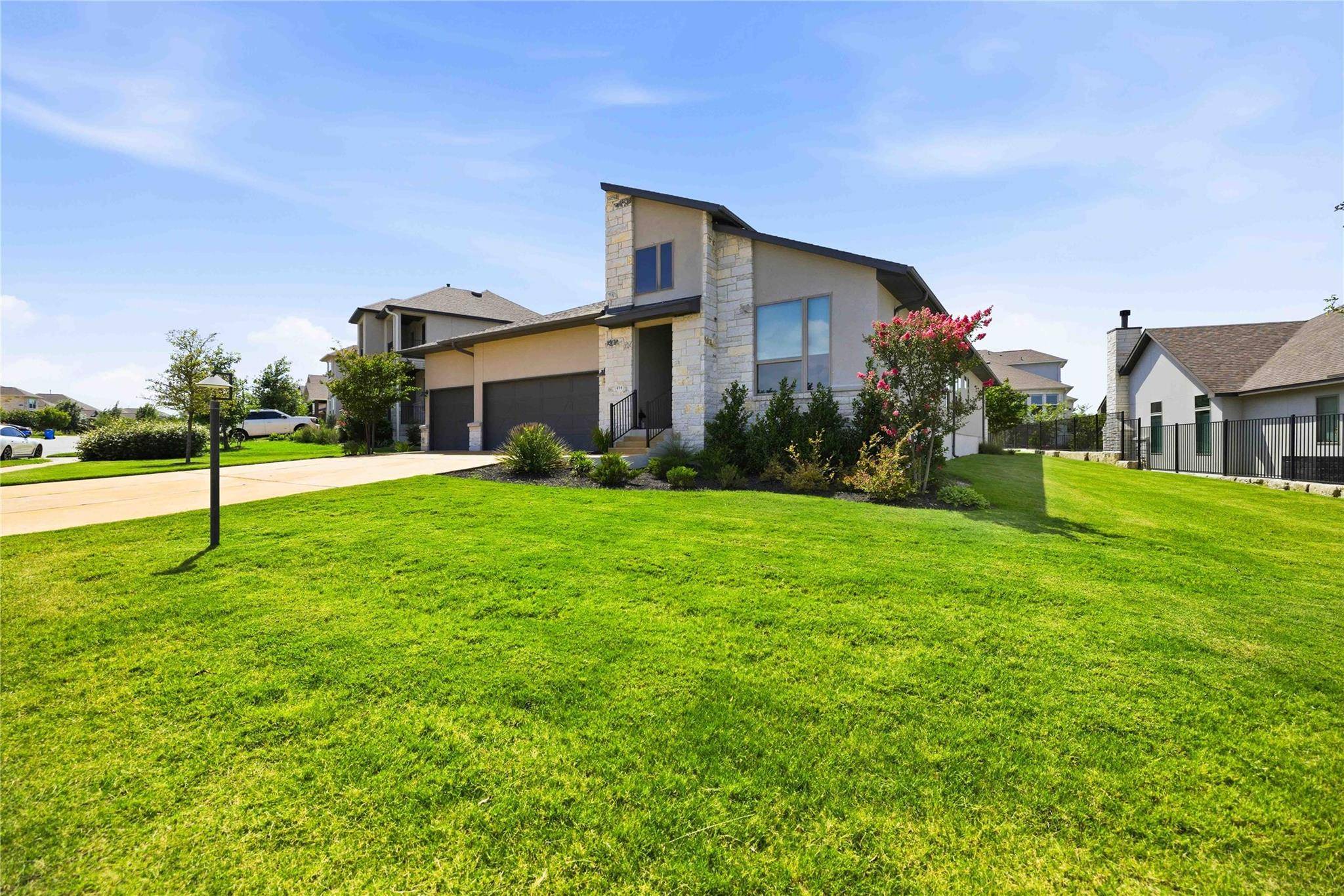 414 Sitlington LN, Lakeway, TX 78738