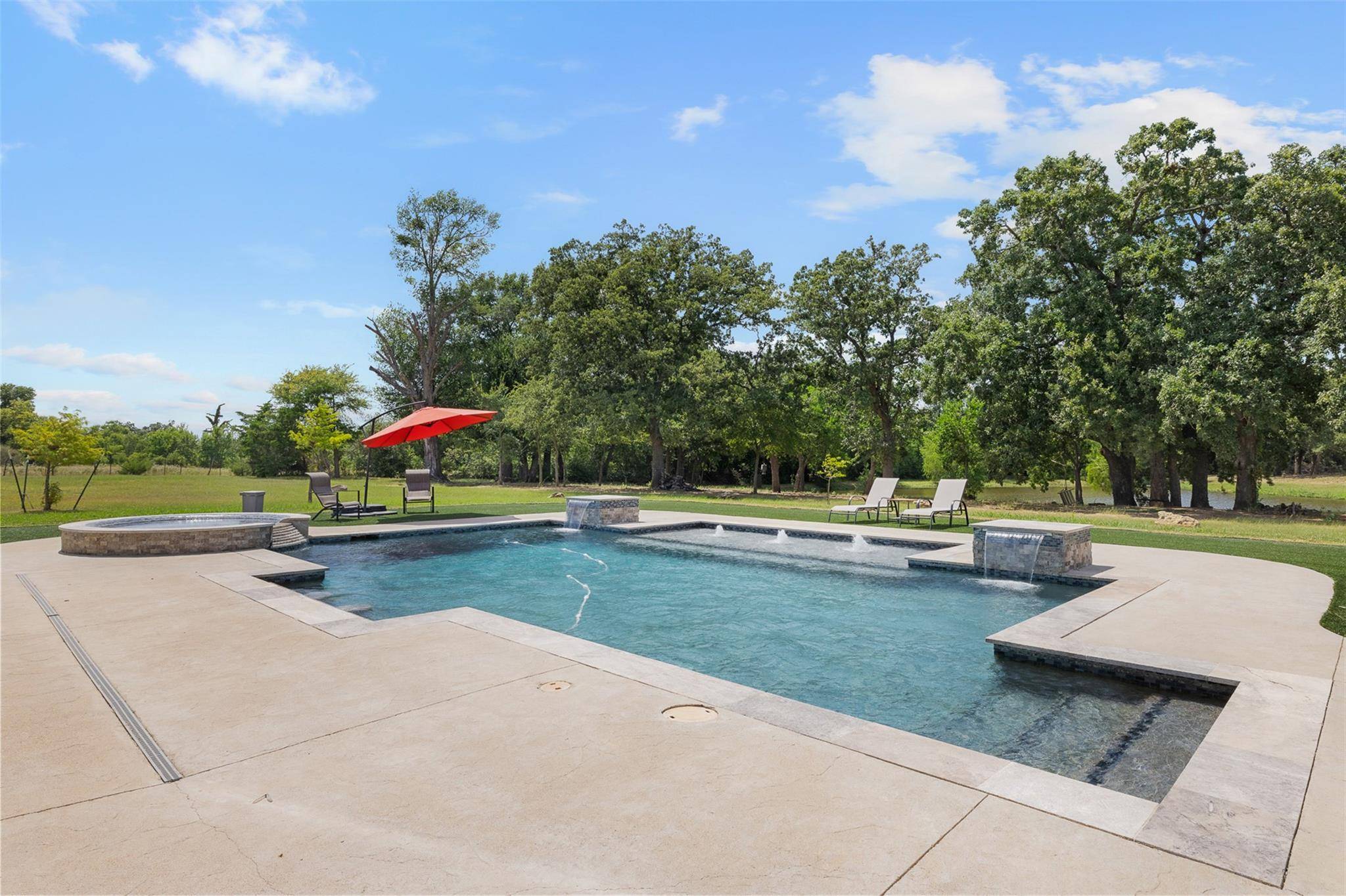 1847 County Road 202, Caldwell, TX 77836