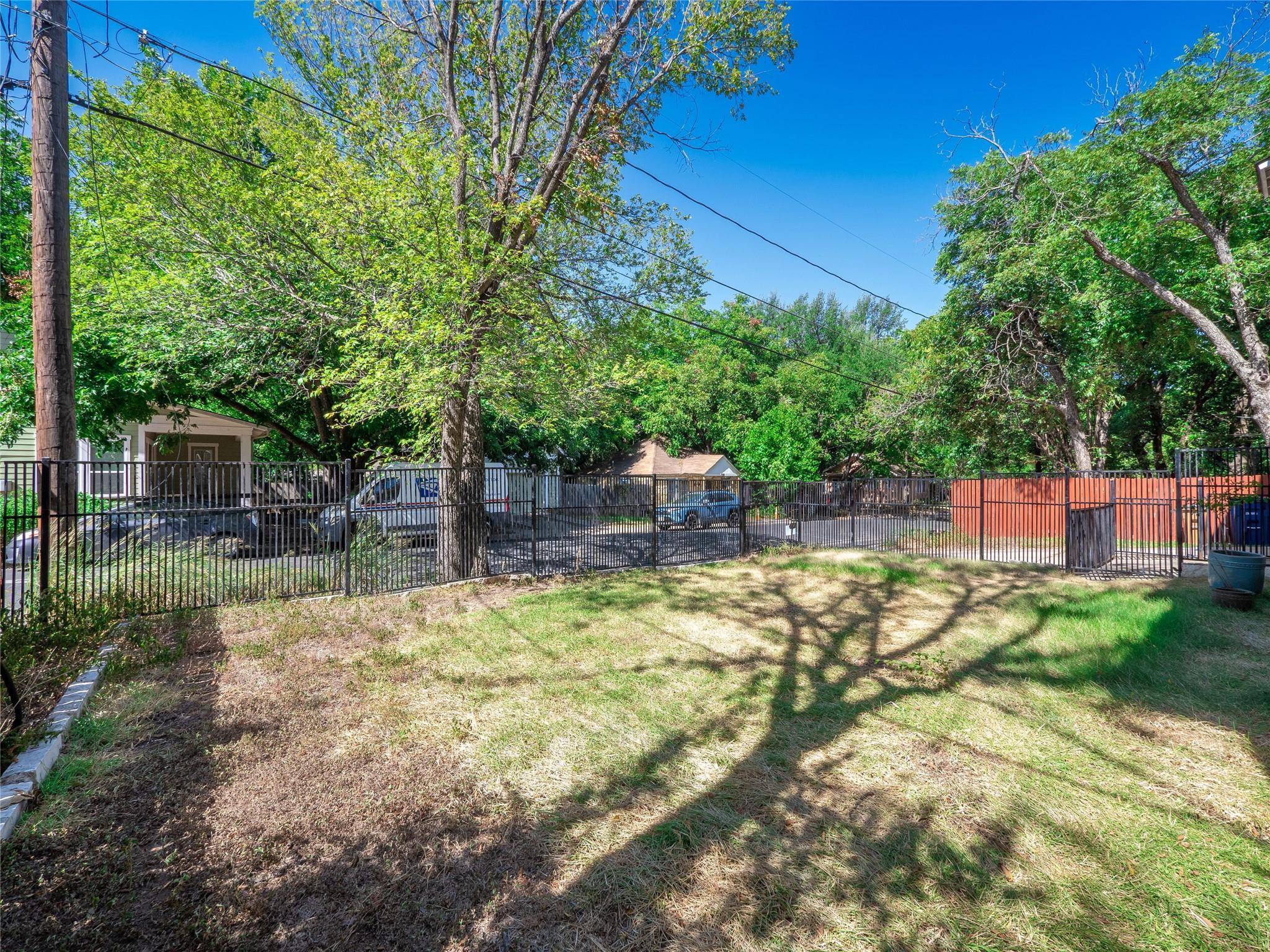 108 E 46th ST, Austin, TX 78751