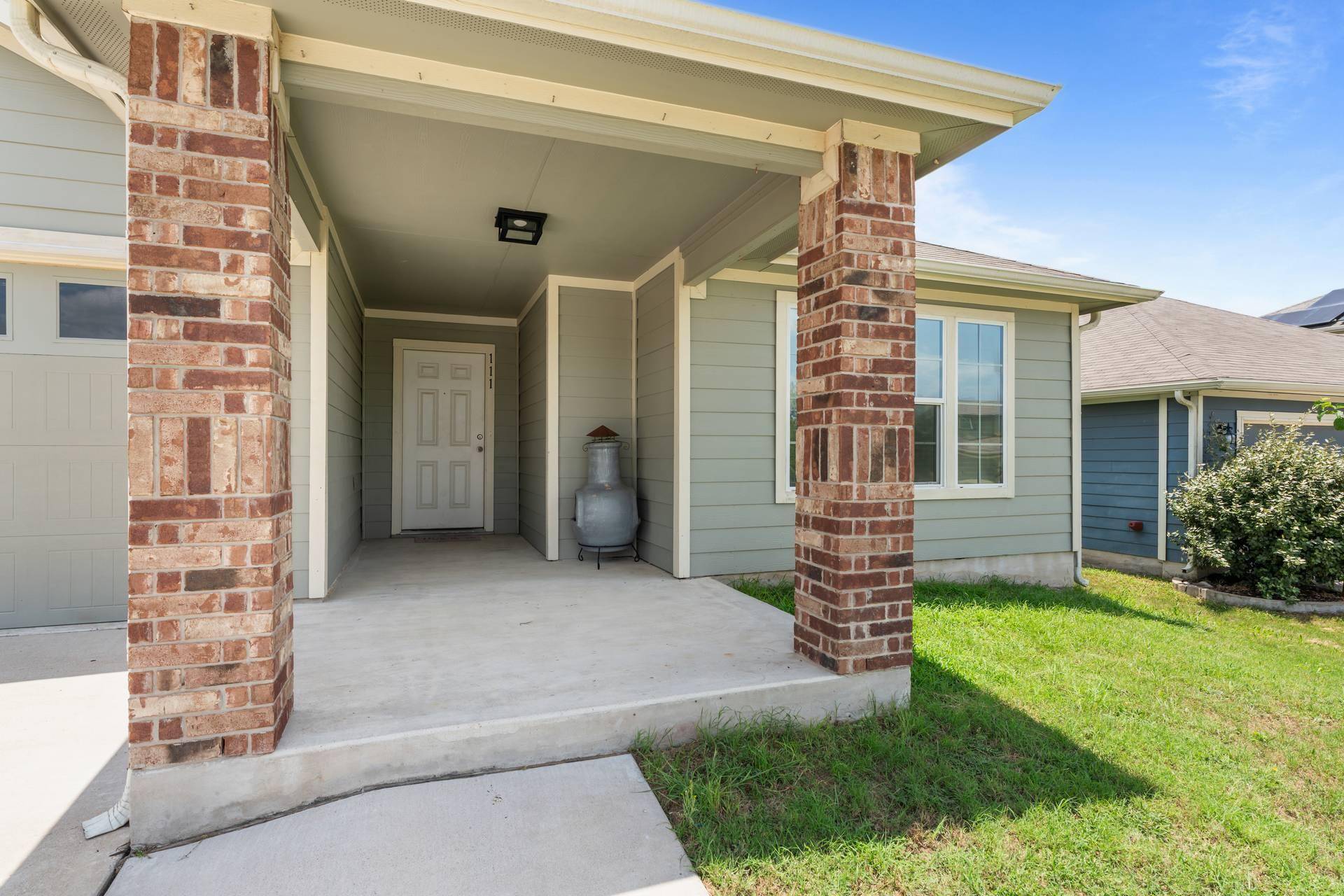 111 Denton DR, Hutto, TX 78634