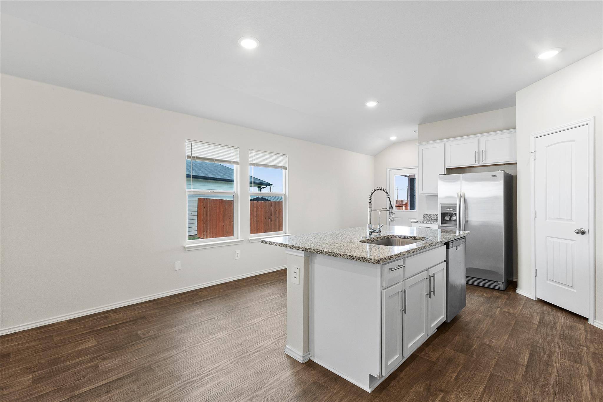 133 Frogmore LOOP, Uhland, TX 78640