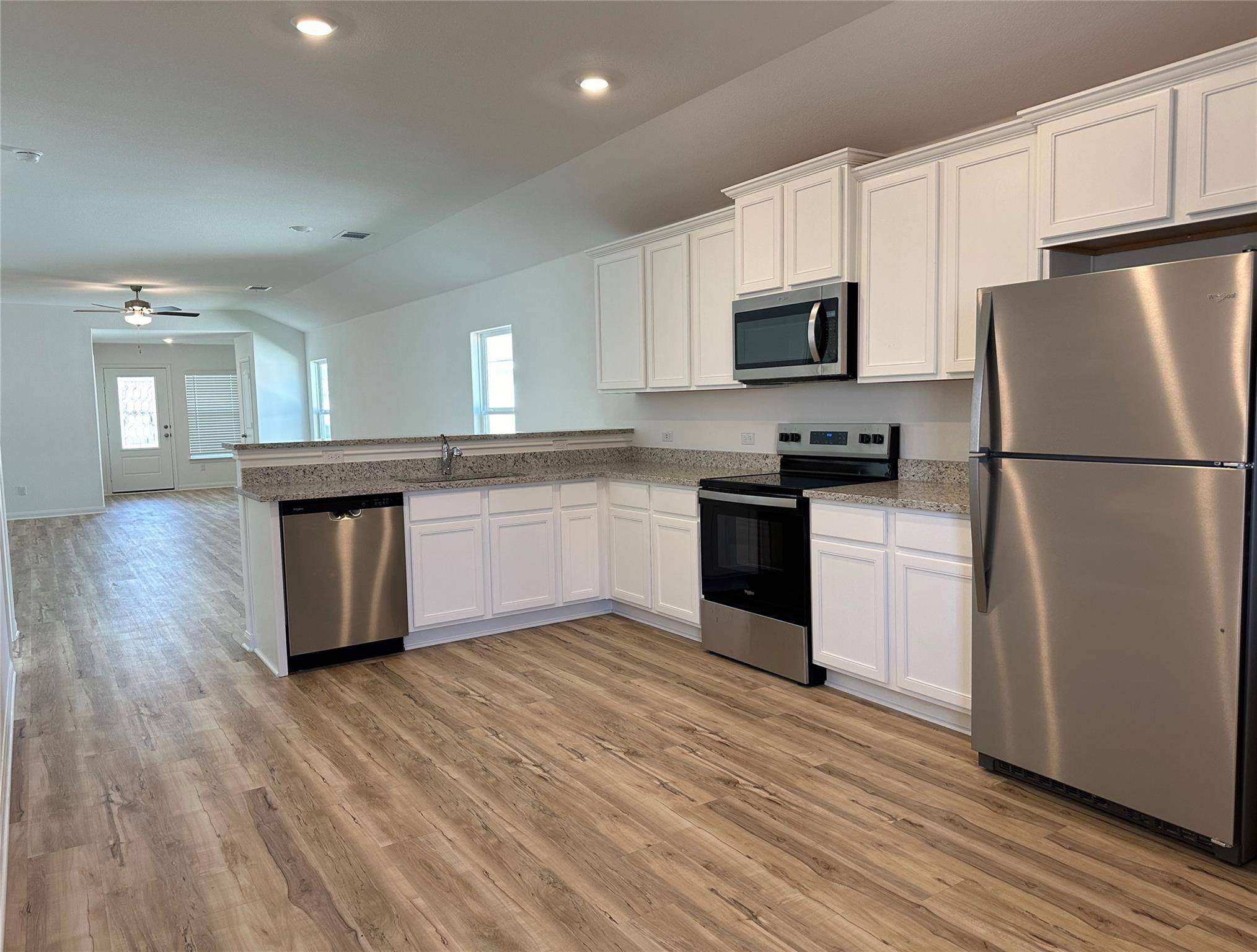 133 Captain Dooley LN, Jarrell, TX 76537