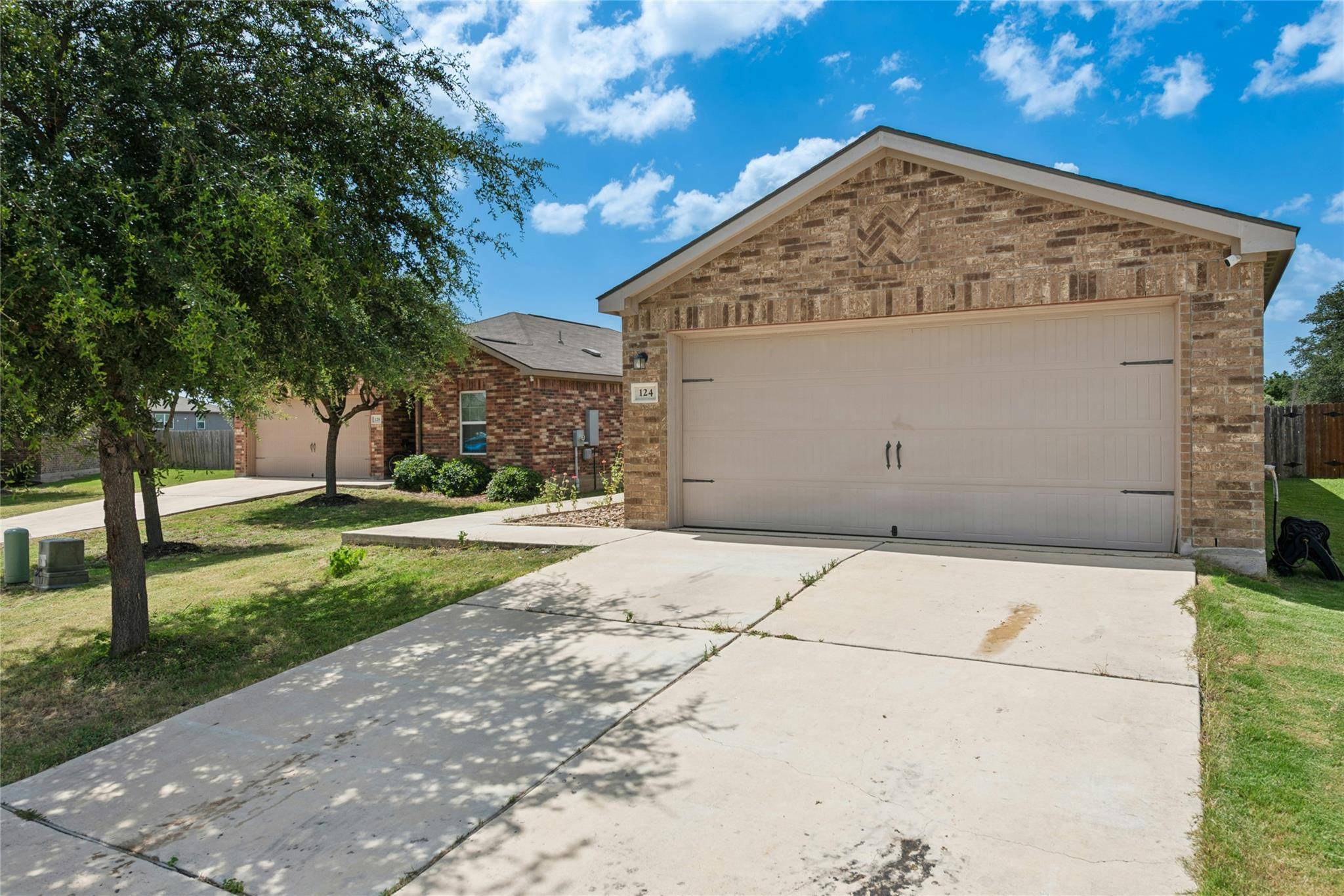 124 Continental Ave, Liberty Hill, TX 78642