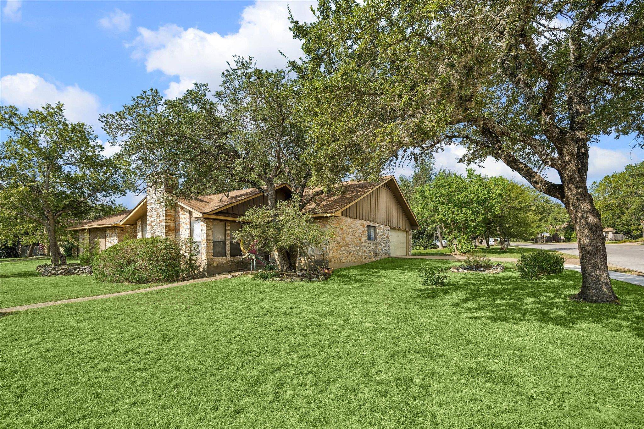 7115 Danwood DR, Austin, TX 78759