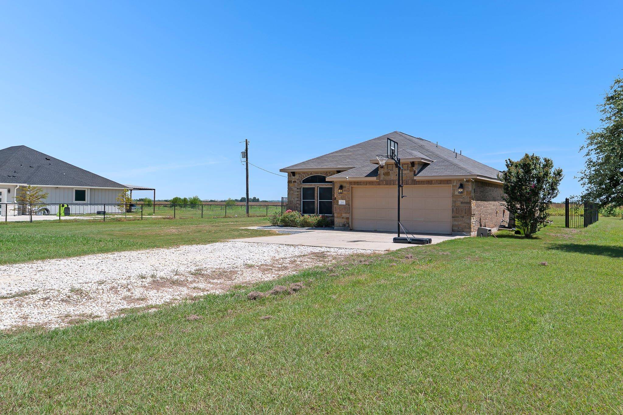 200 County Road 453 RD, Taylor, TX 76574