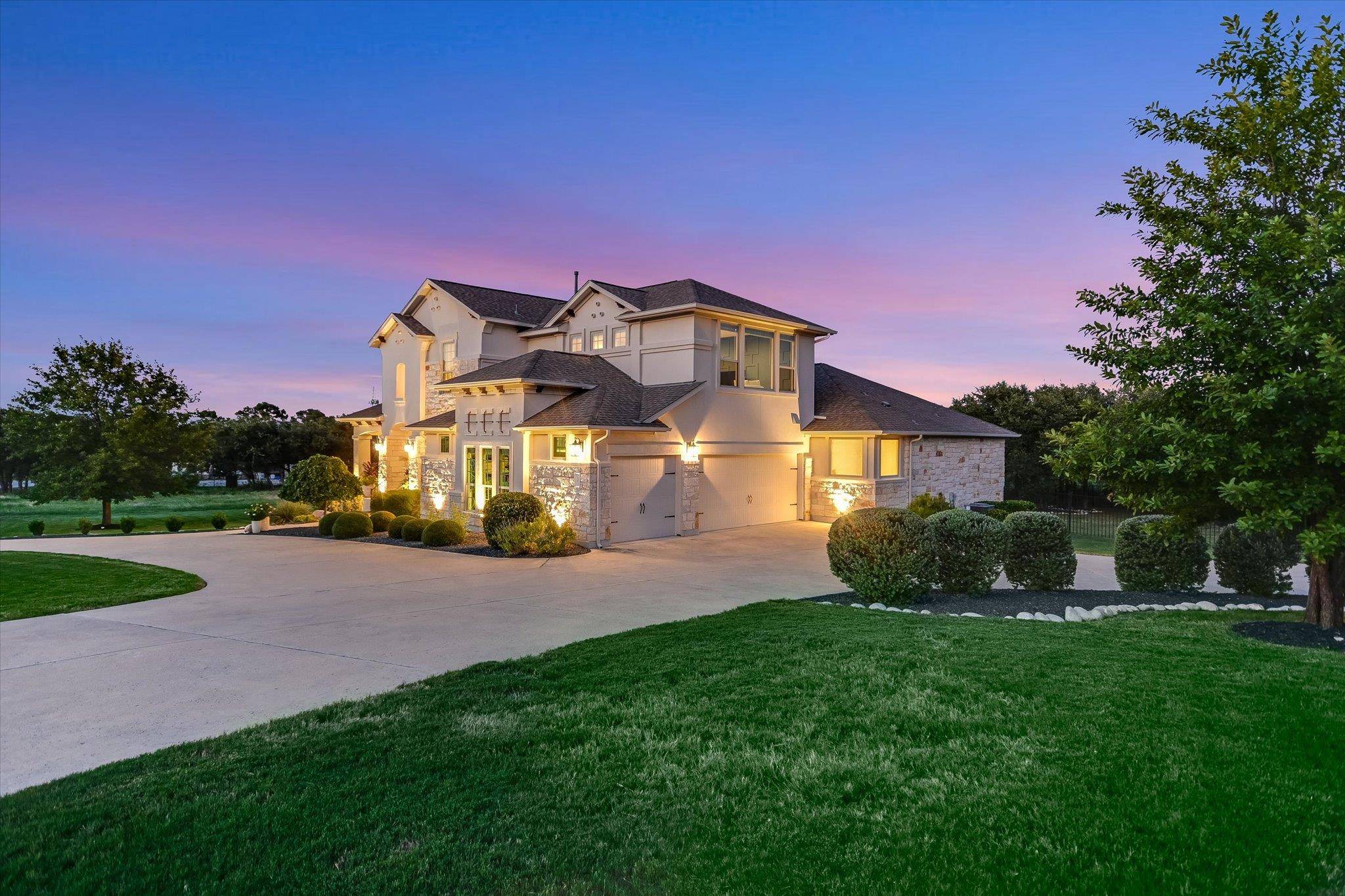 201 Questa TRL, Liberty Hill, TX 78642