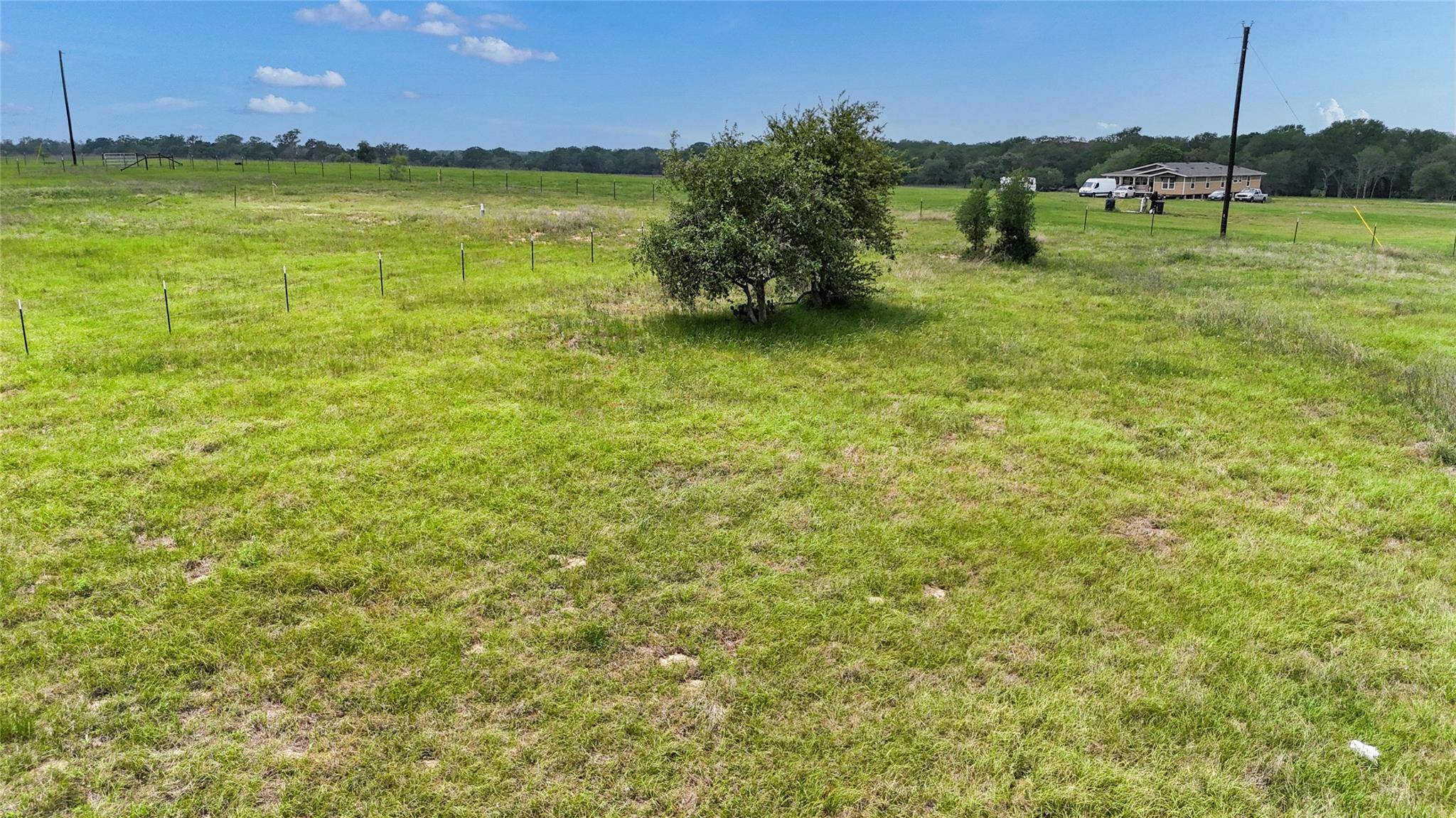 8150 Old Colony Line RD, Dale, TX 78616