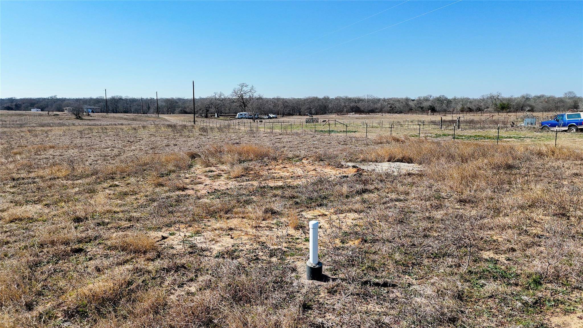 8150 Old Colony Line RD, Dale, TX 78616