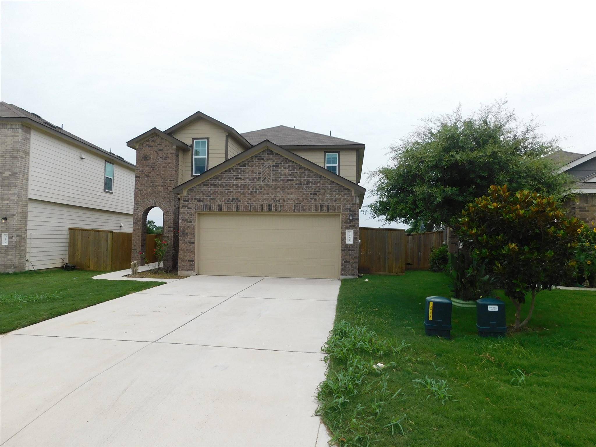 321 W Bronco Billy DR, Jarrell, TX 76537