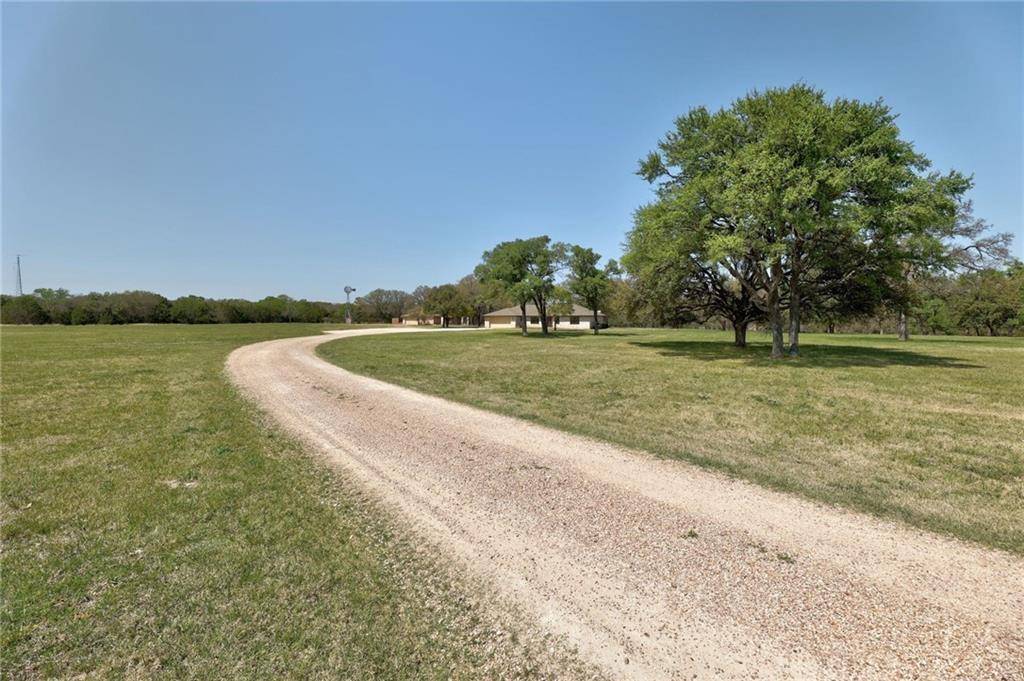207 Rancho Bueno DR, Georgetown, TX 78628