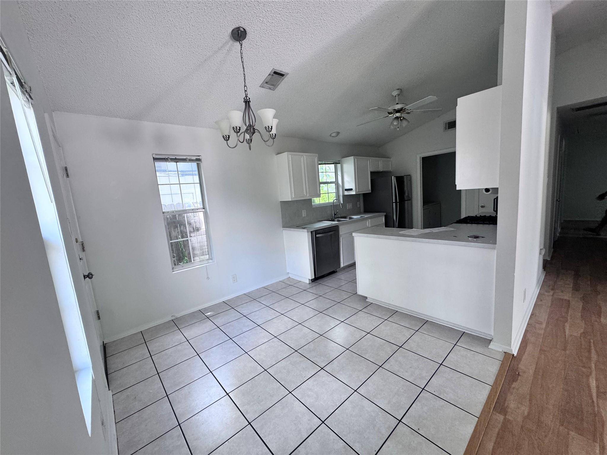 3709 Tom Green ST #B, Austin, TX 78705