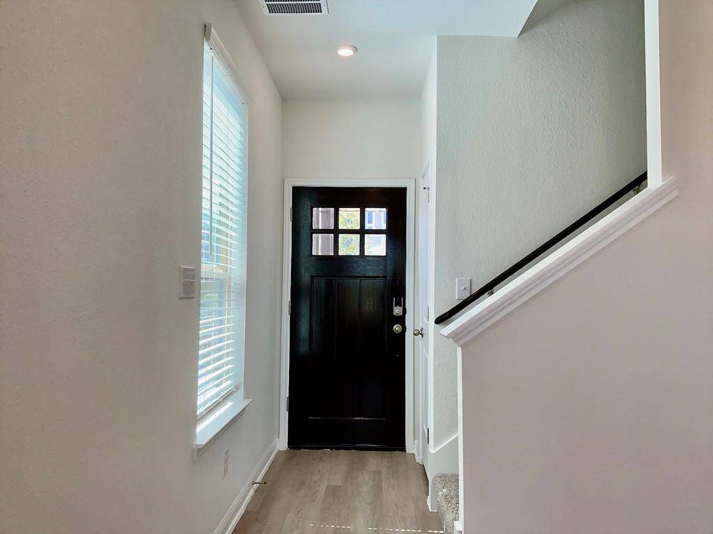 2208 Cornfield DR #B, Pflugerville, TX 78660