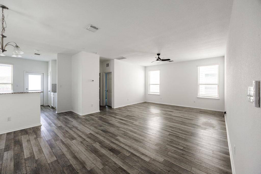 448 English Oak ST, Georgetown, TX 78626
