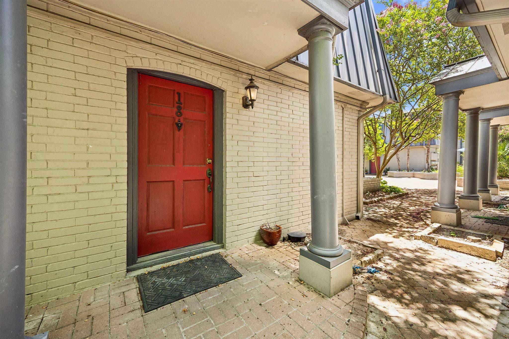 2500 Steck Ave #18, Austin, TX 78757