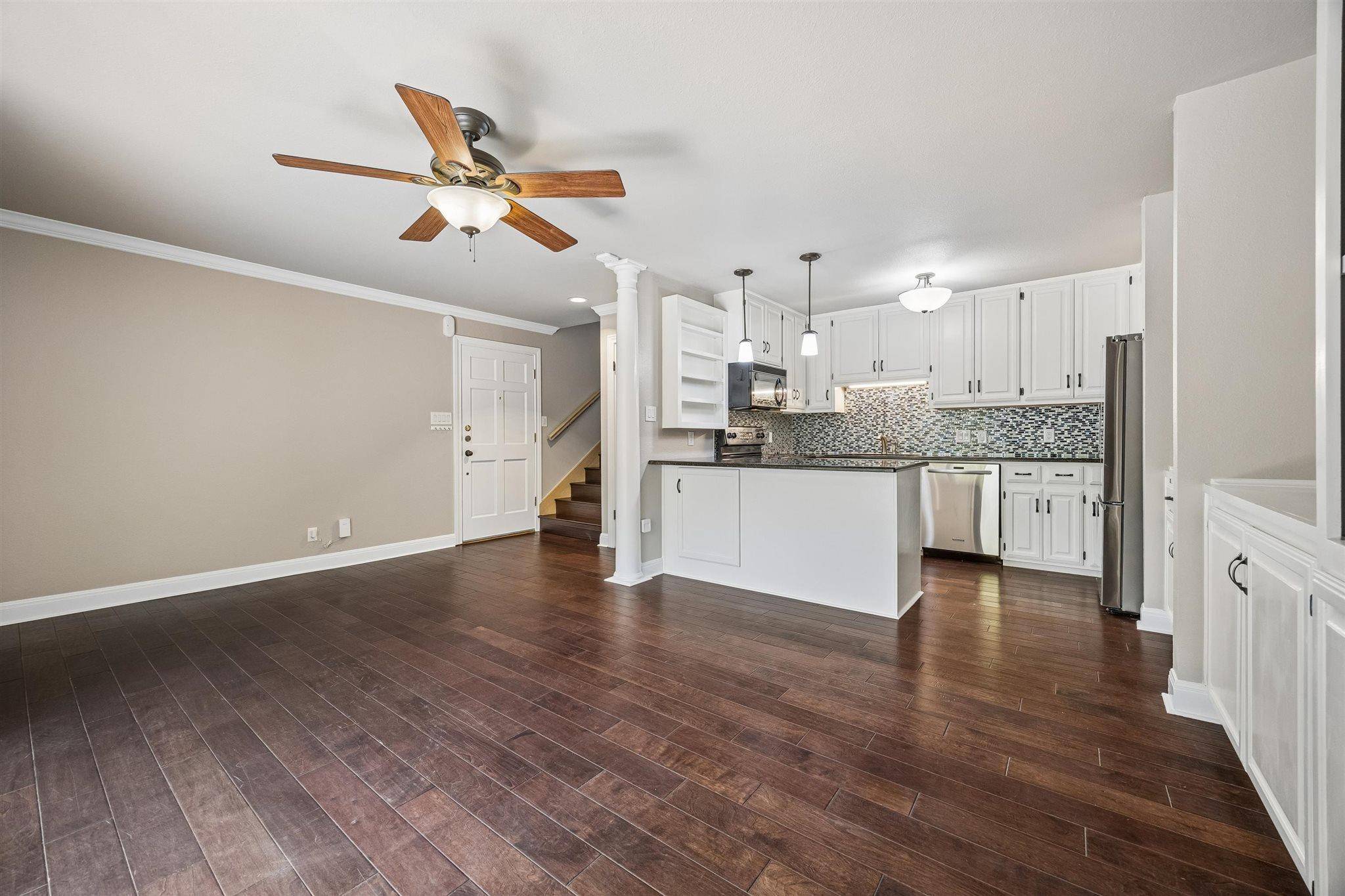 2500 Steck Ave #18, Austin, TX 78757
