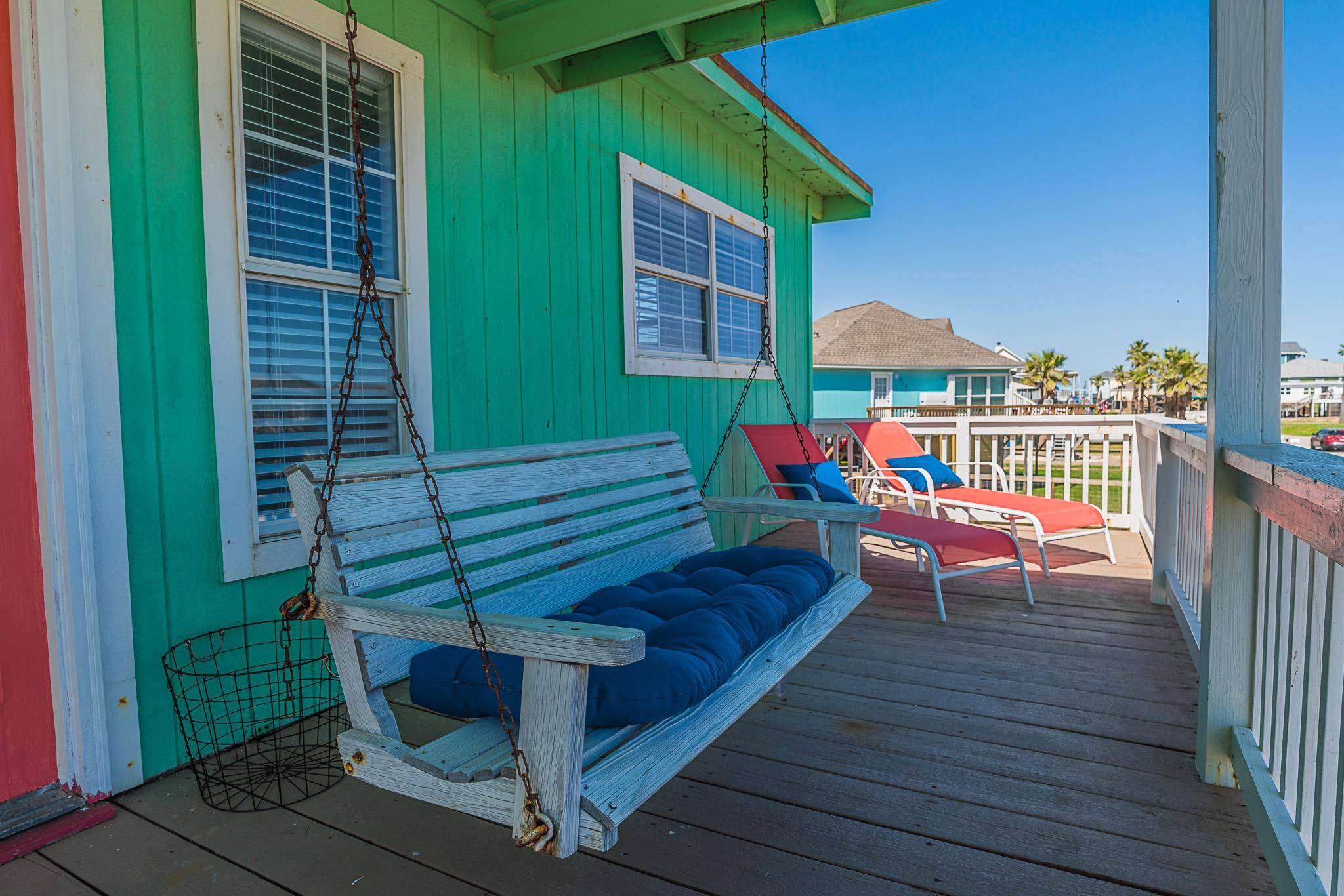 402 Seashell DR, Surfside Beach, TX 77541